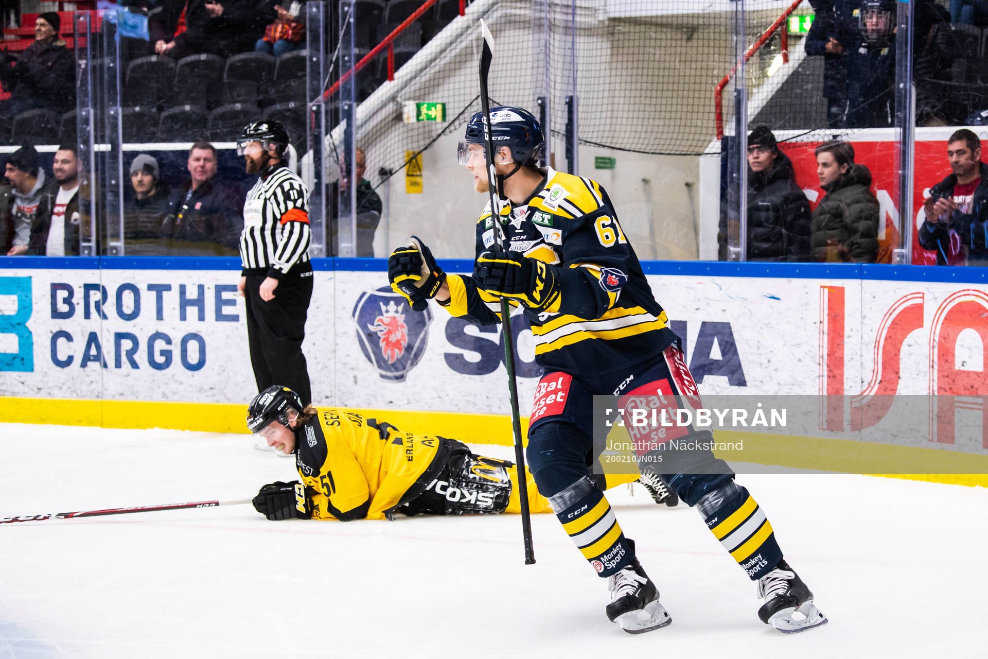 Södertäljes Martin Janolhs jublar