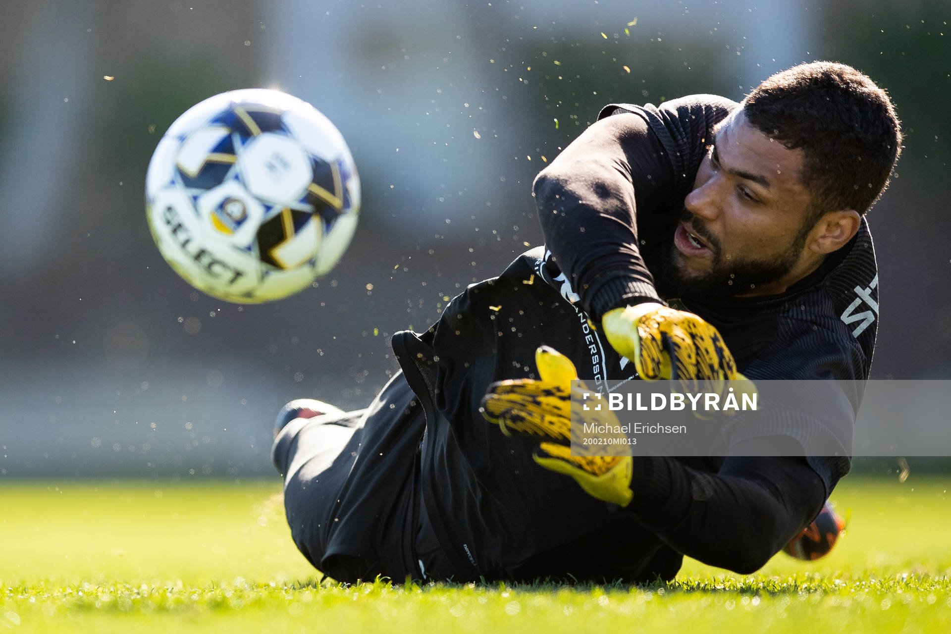 Häckens målvakt Jonathan Rasheed