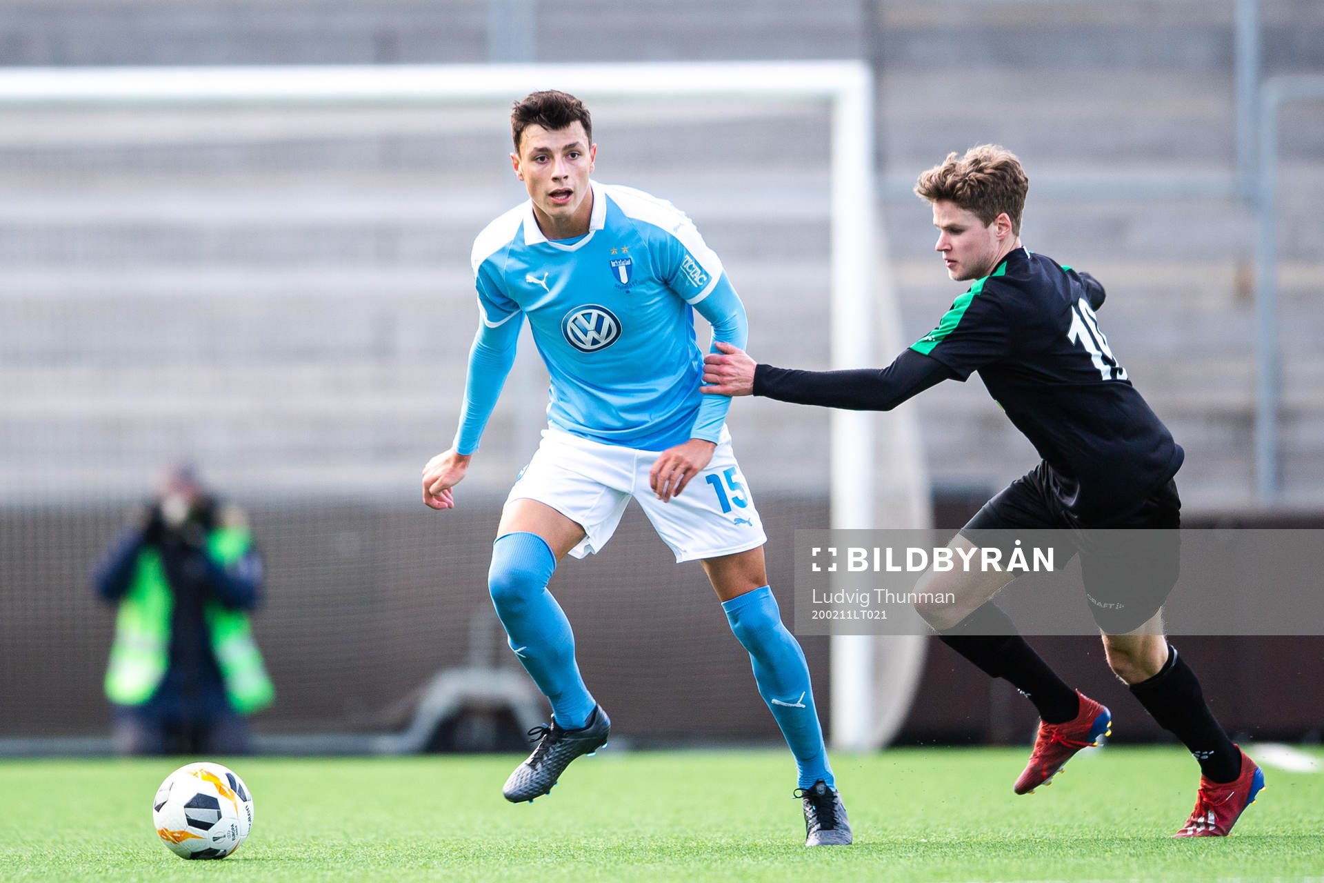 Malmö FFs Anel Ahmedhodzic och Varbergs Gustav Norlin