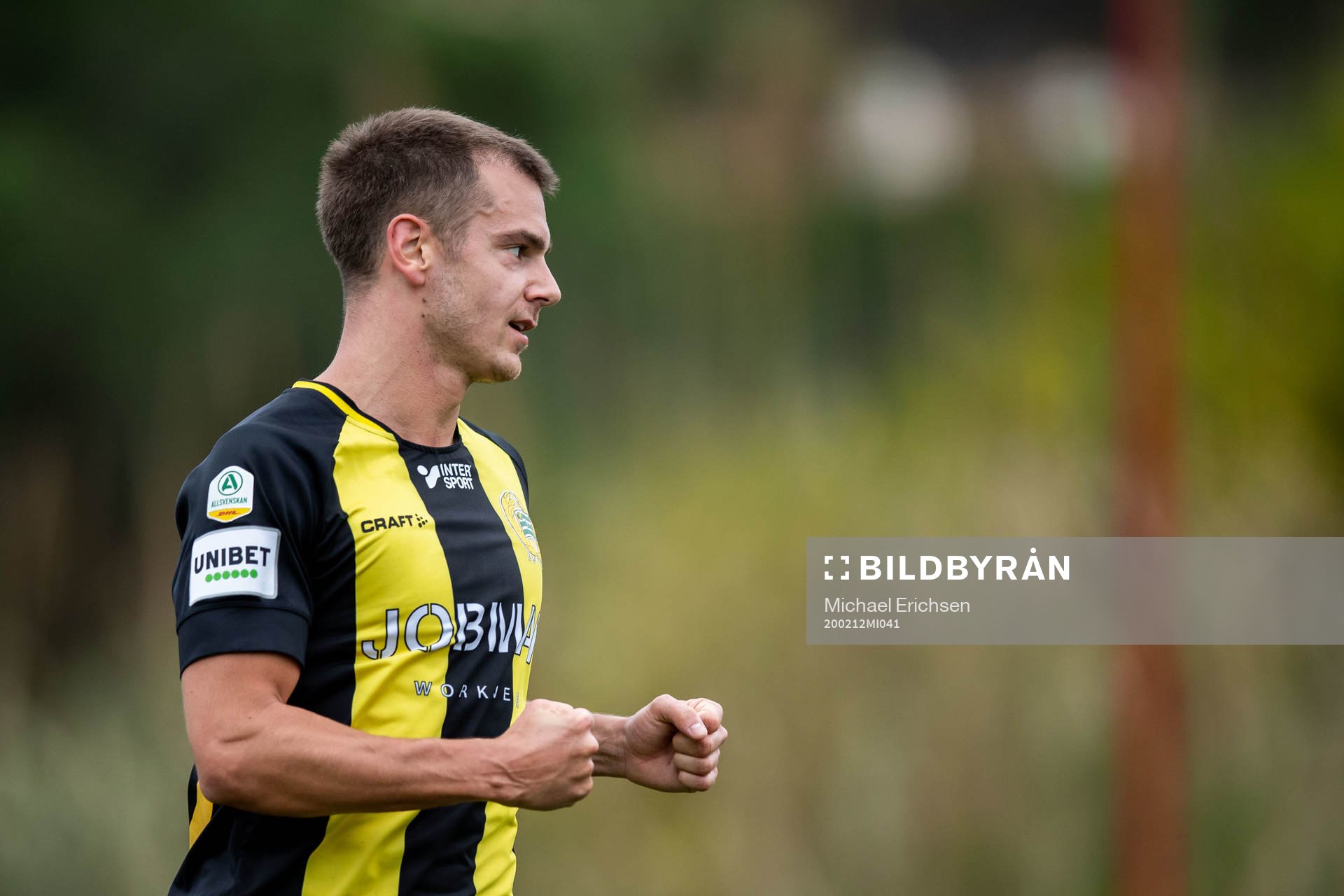 Alexander Kacaniklic of Hammarby celebrates