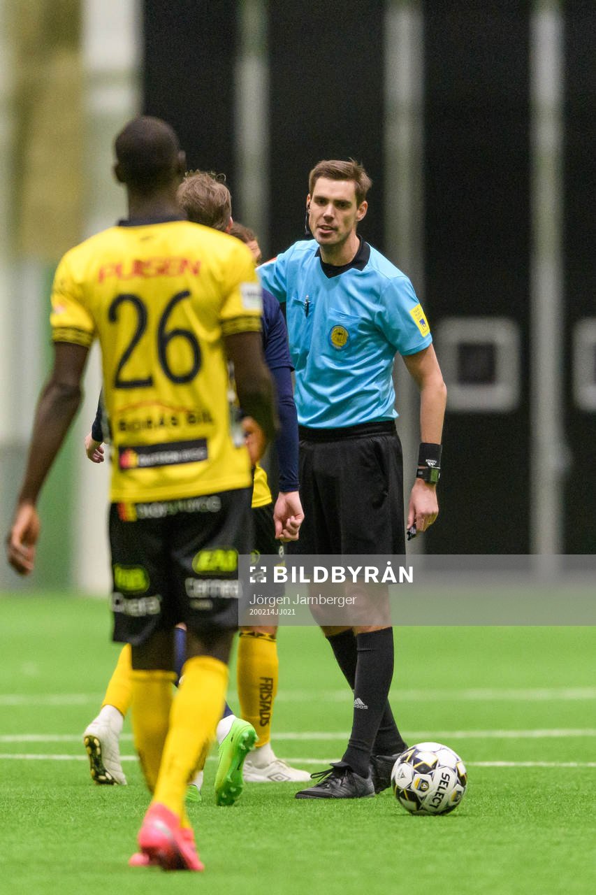 Domare Magnus Lindgren