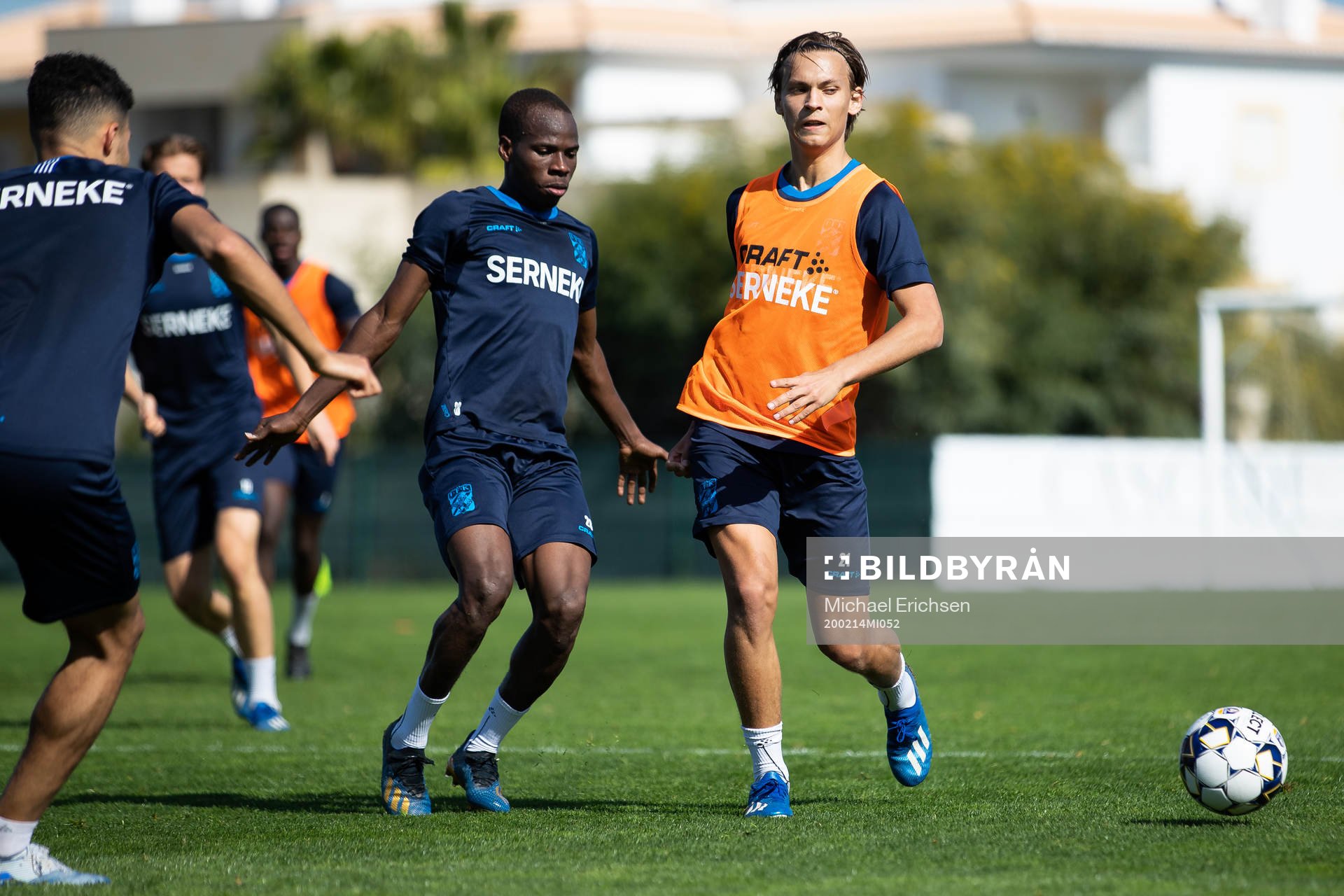 IFK Göteborgs Alhassan Yusuf och Noah Alexandersson under en träning under ett träningsläger med IFK Göteborg den 14 februari 2020 i Lagos.