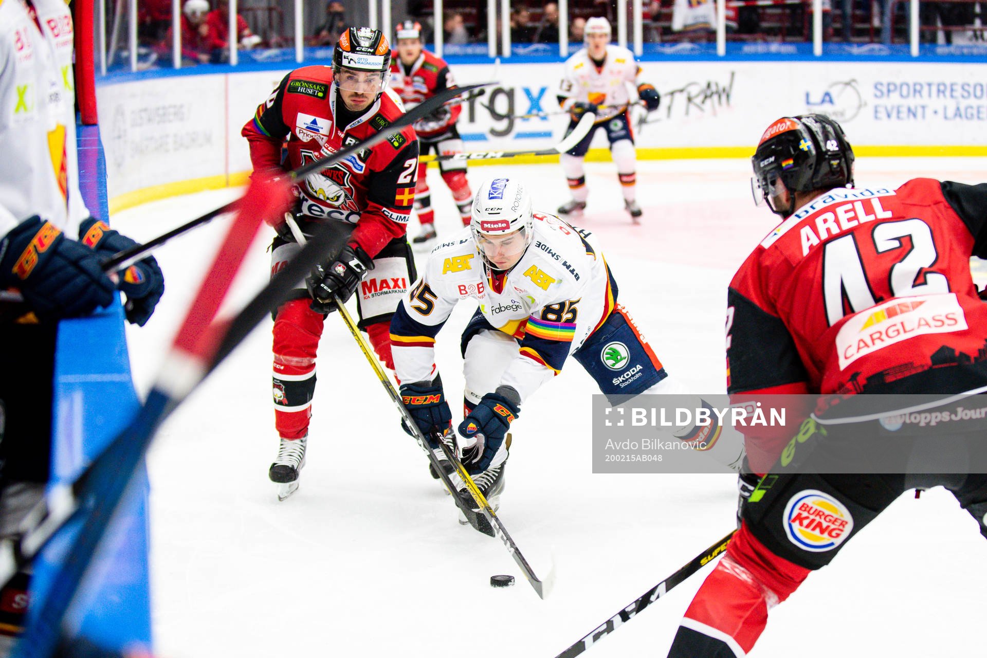 Djurgårdens Michael Haga och Malmö Redhawks Henrik Hetta