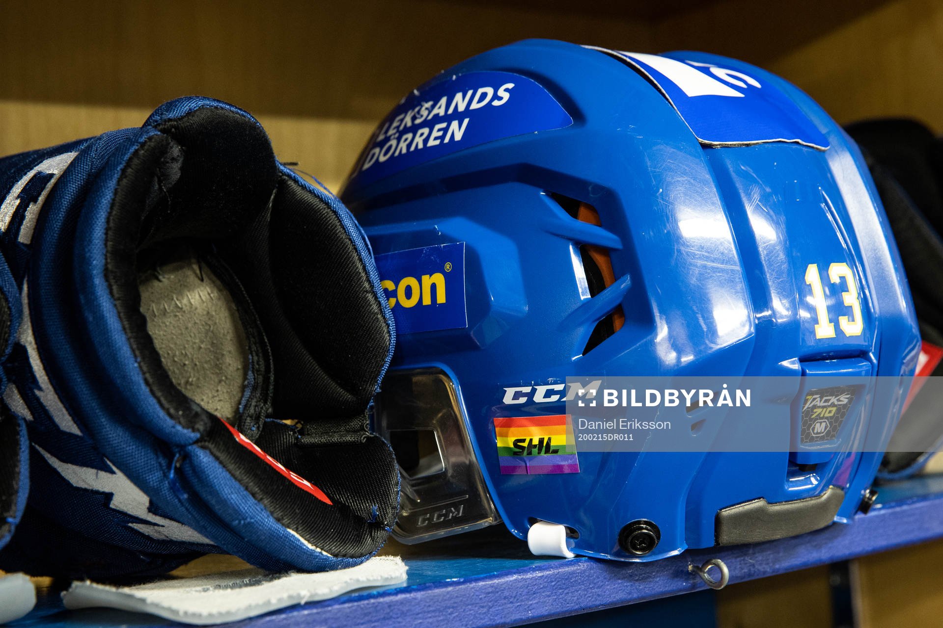 Leksands Jon Knuts hjälm innan ishockeymatchen i SHL
