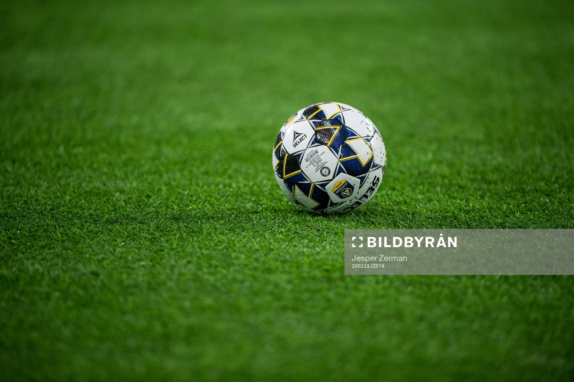 Den Allsvenska matchbollen