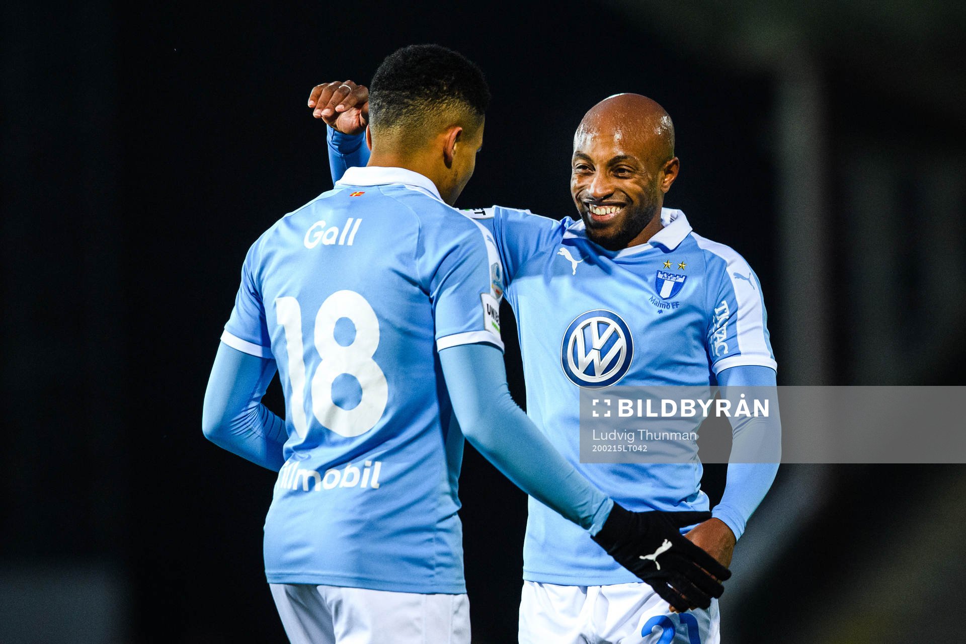 Malmö FFs Romain Gall och Fouad Bachirou jublar