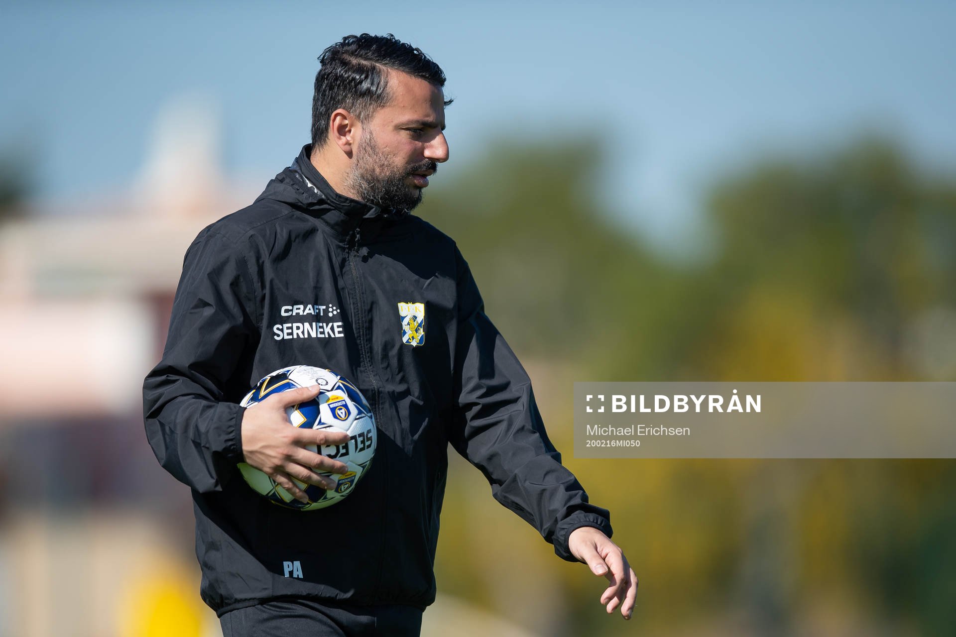 IFK Göteborgs tränare Poya Asbaghi