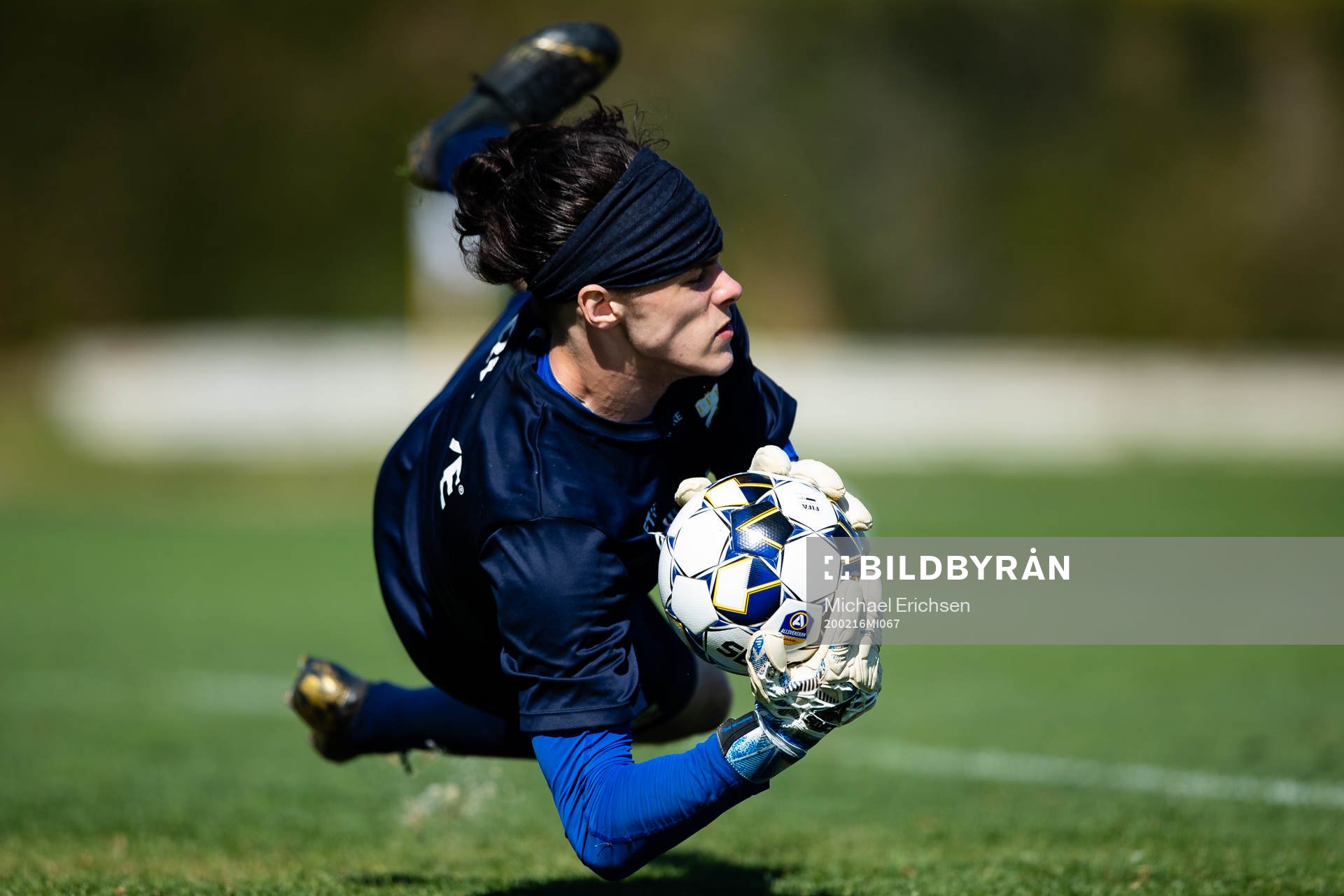 IFK Göteborgs målvakt Adam Benediktsson under en träning under ett träningsläger med IFK Göteborg den 16 februari 2020 i Lagos.