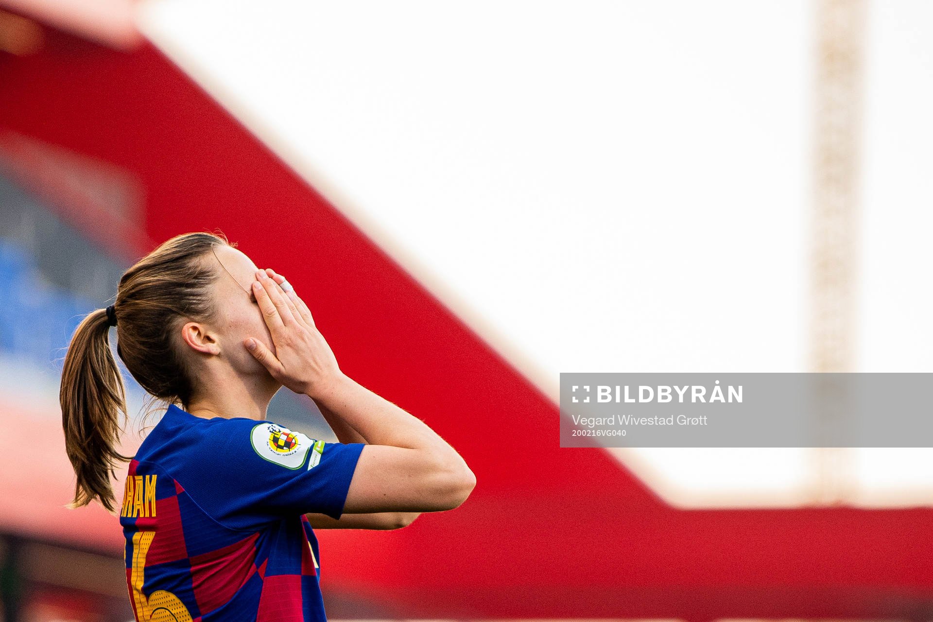 Caroline Graham Hansen of Barcelona reacts