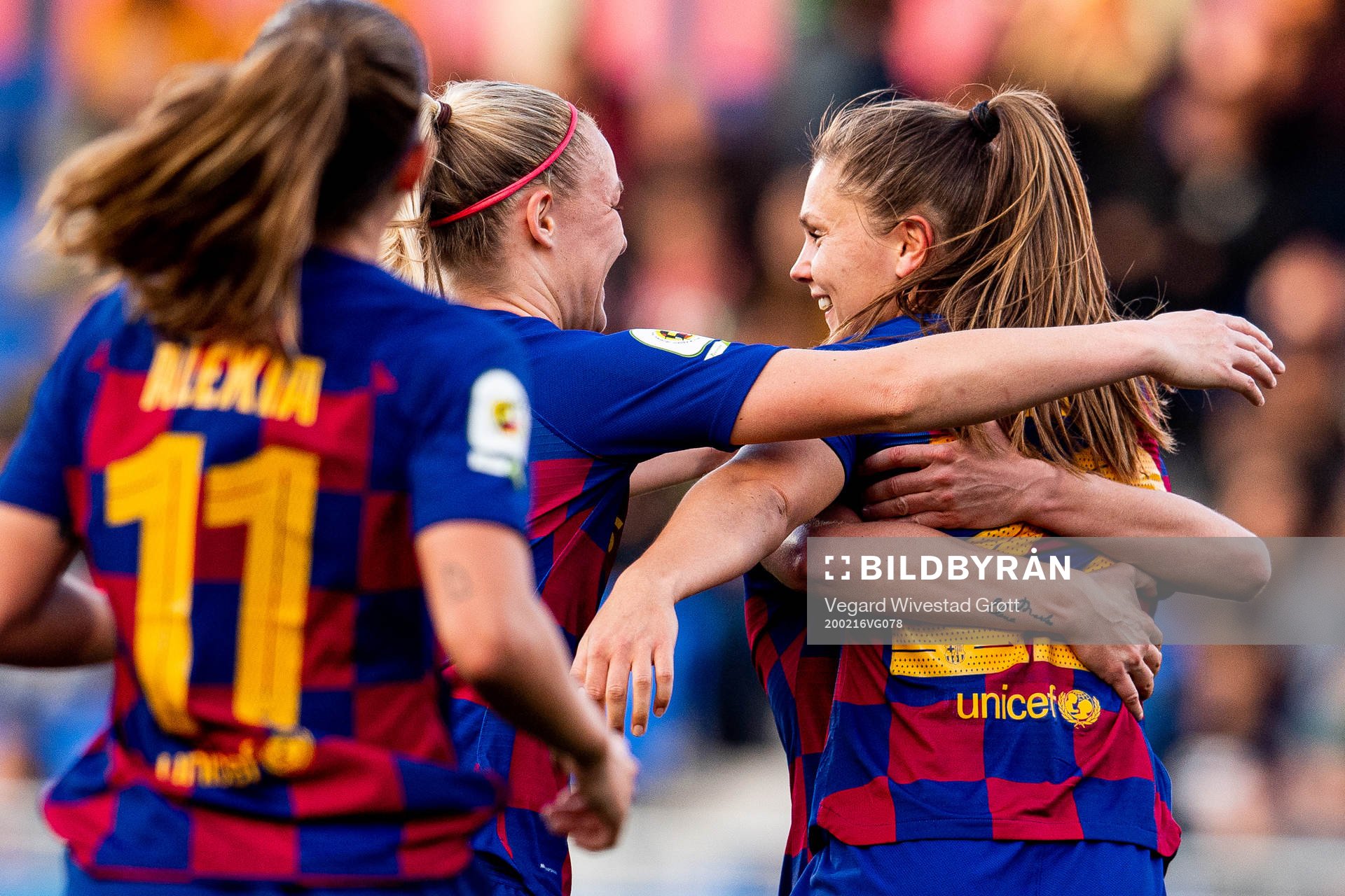 Lieke Martens of Barcelona celebrates with teammates