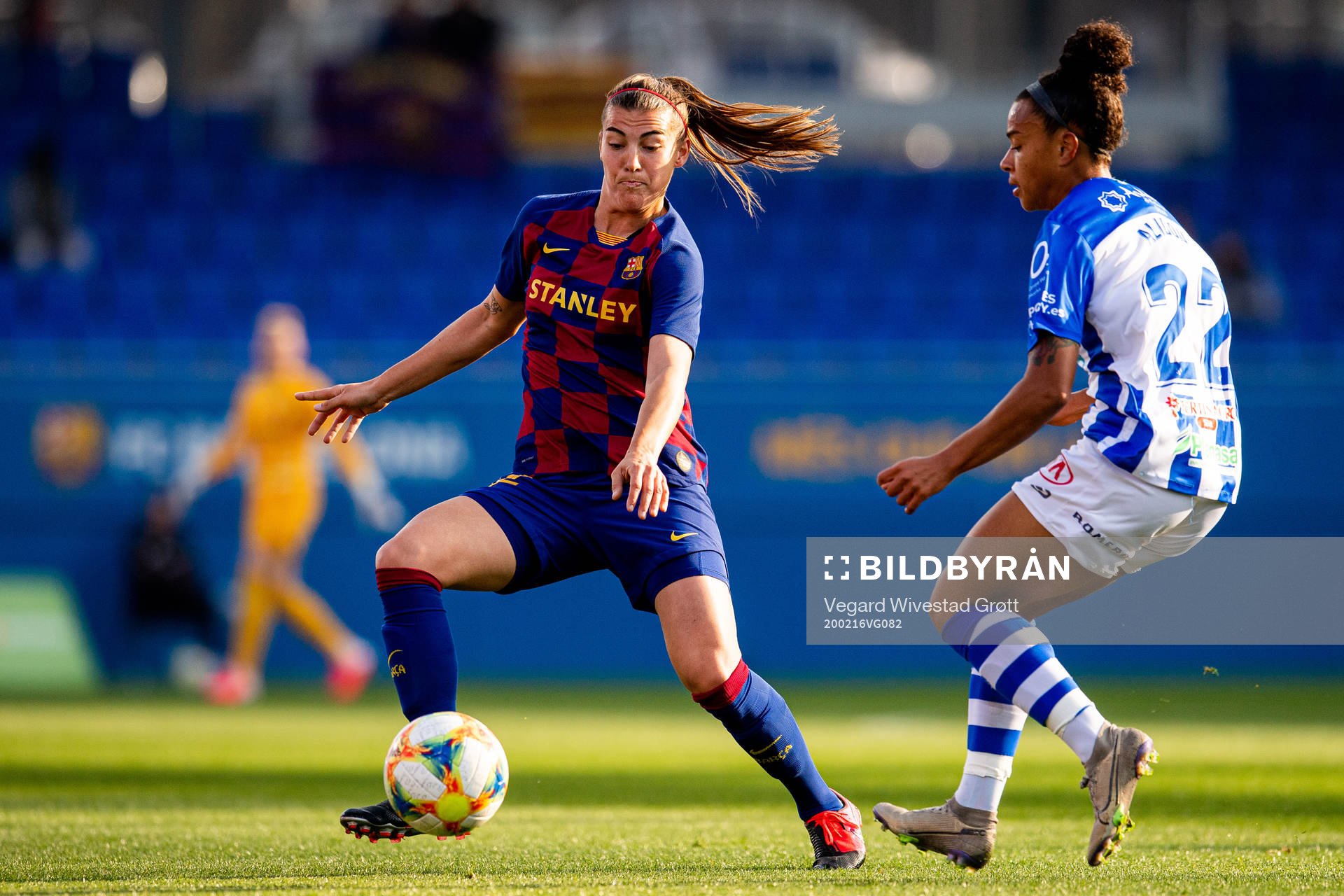 Patricia Patri Guijarro of Barcelona and Marie-Yasmine Alidou of Sporting Huelva during the Primera Division Femenina football match between Barcelona and Sporting Huelva on February 16, 2020 in Barcelona.