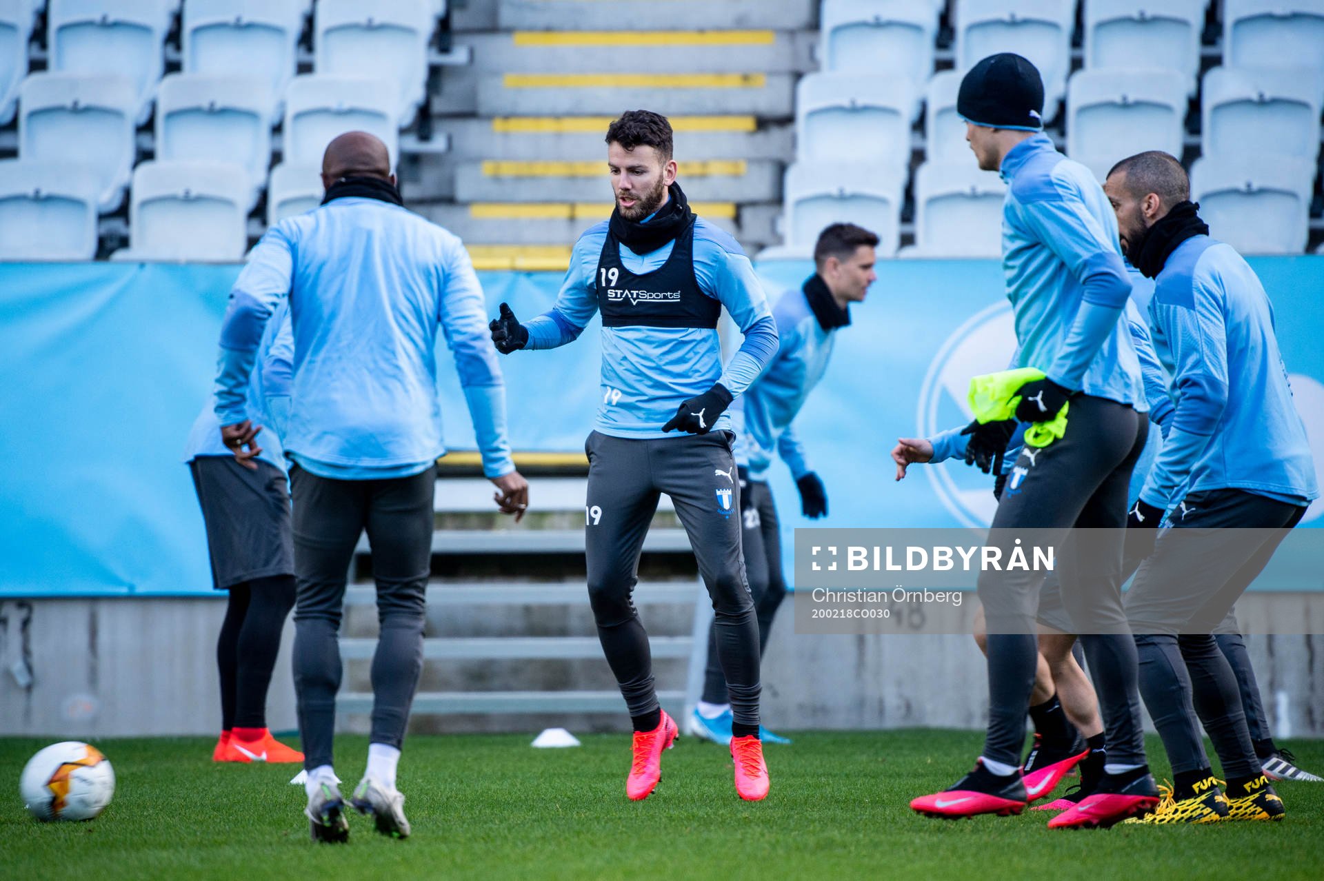 Erdal Rakip i mitten