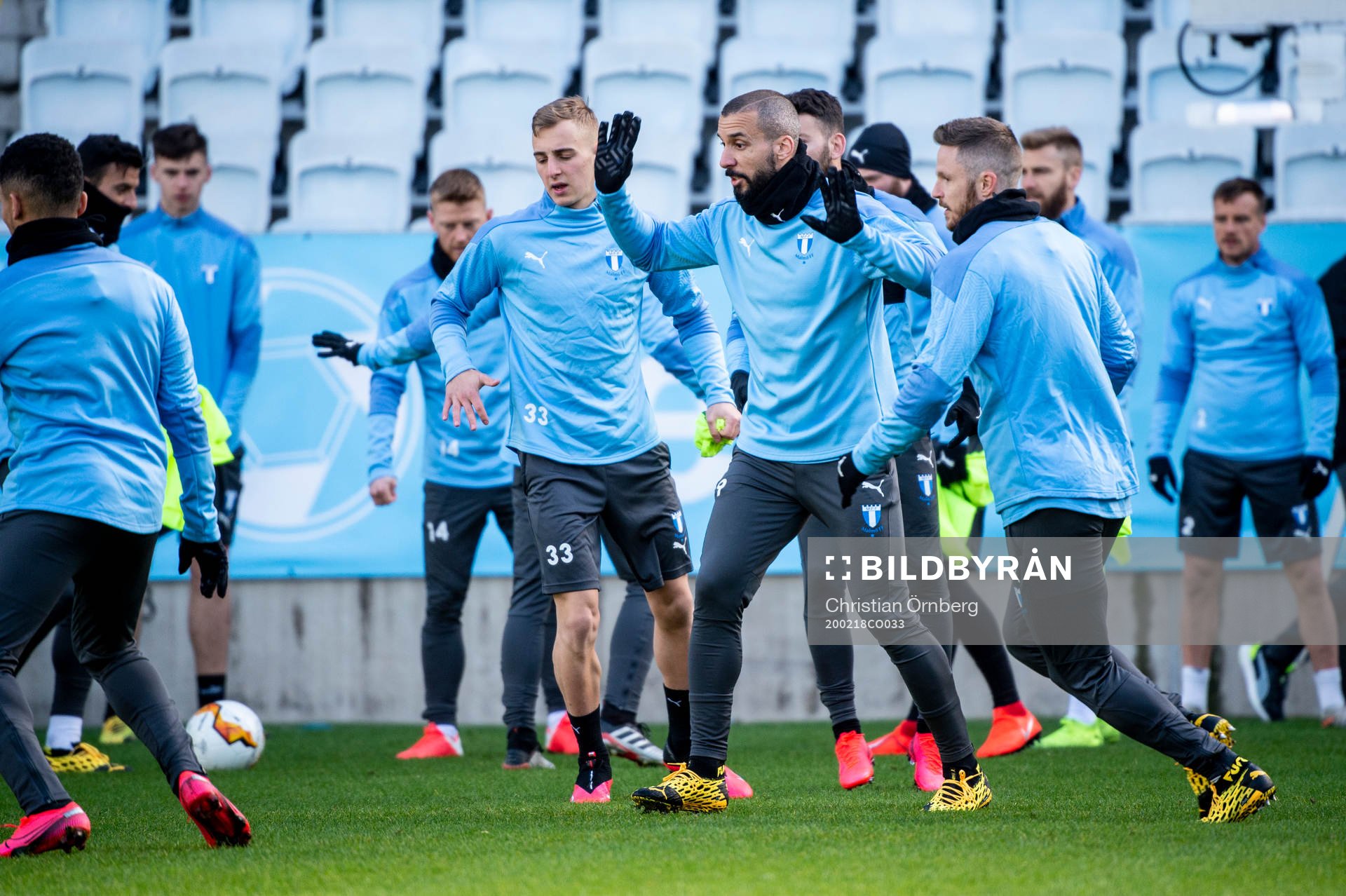 Amel Mujanic, Guillermo Molins och Lasse Nielsen under Malmö FFs träning den 18 februari 2020 i Malmö.