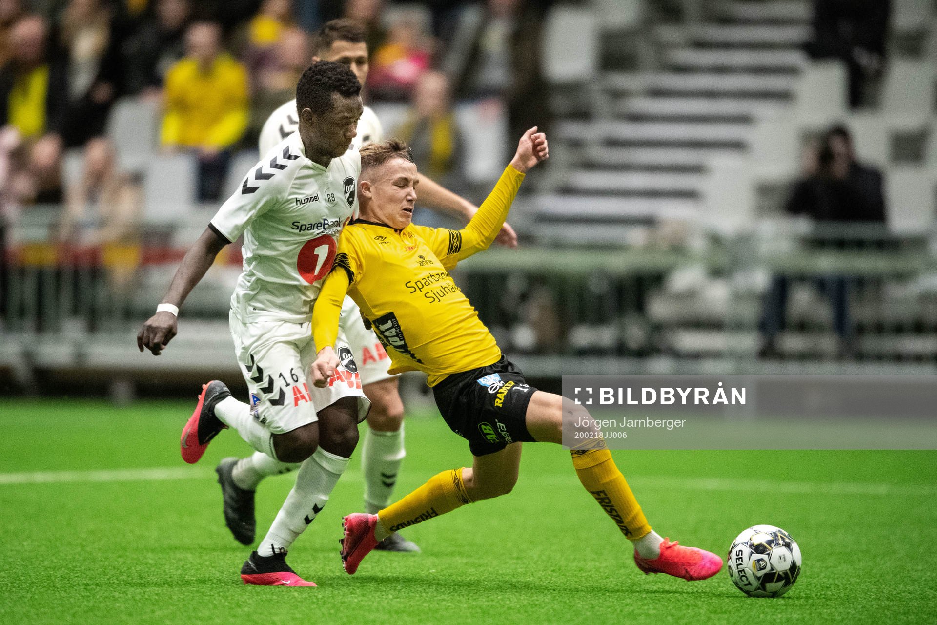 Odds Joshua Kitolano och Elfsborgs Jacob Ondrejka