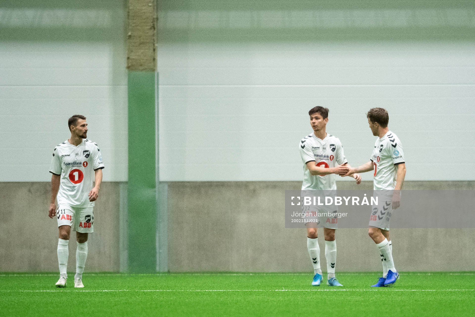 Odds Torgeir Børven jublar med lagkamrater efter 2-1 under träningsmatchen i fotboll mellan Elfsborg och Odd den 18 februari 2020 i Borås.