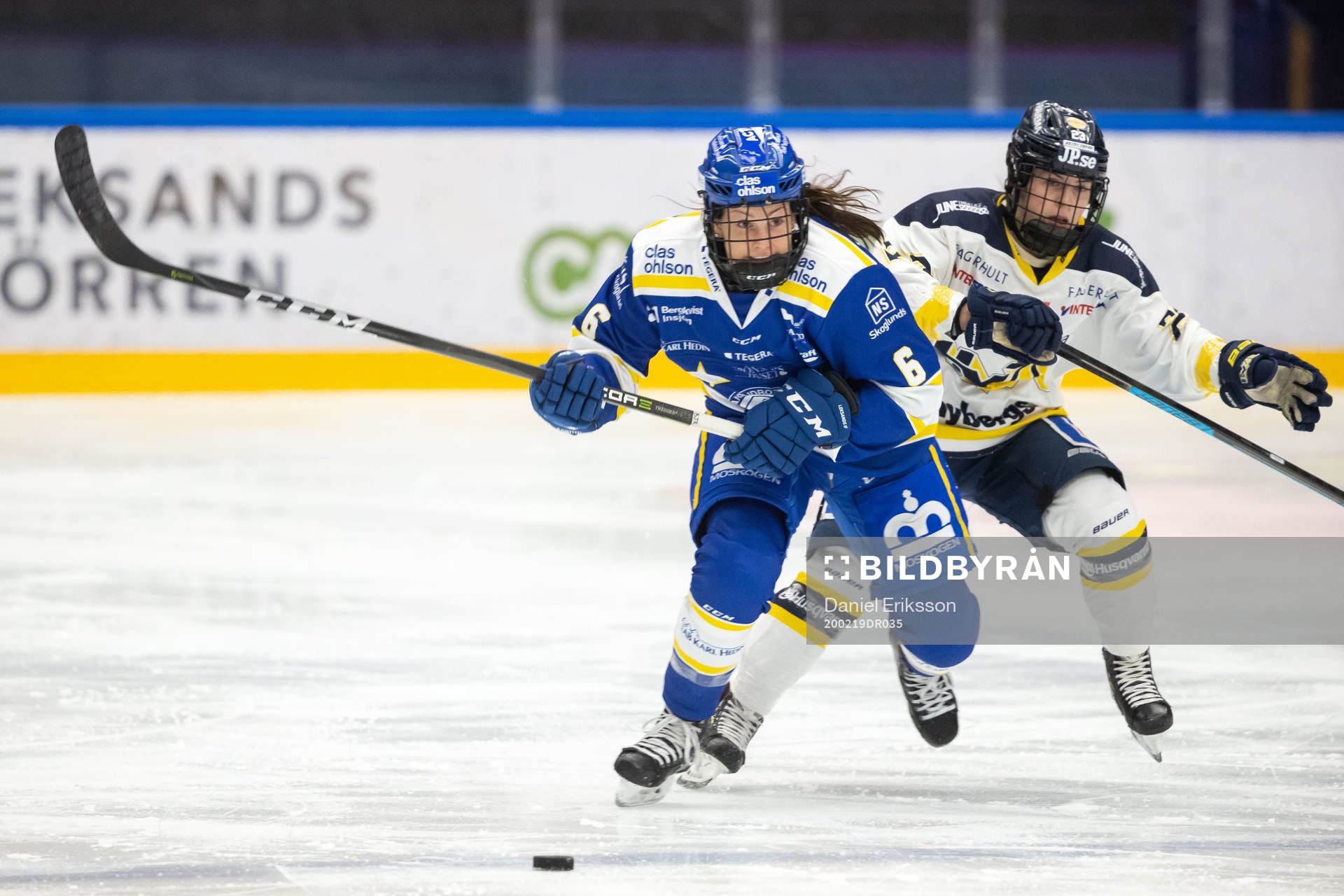 s Sanni Hakala