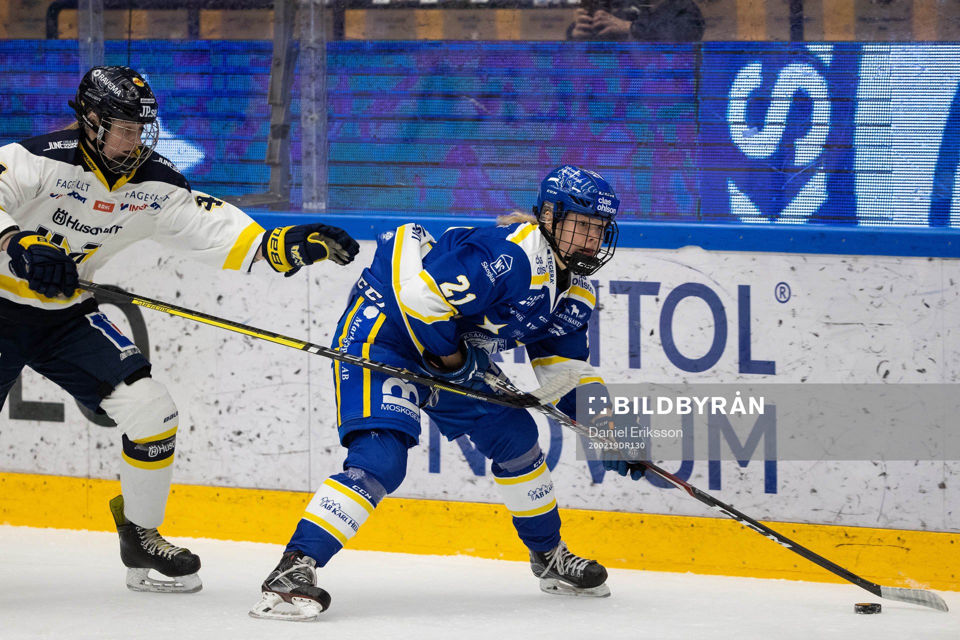 HV71s Mira Markström och Leksands Nicole Hall