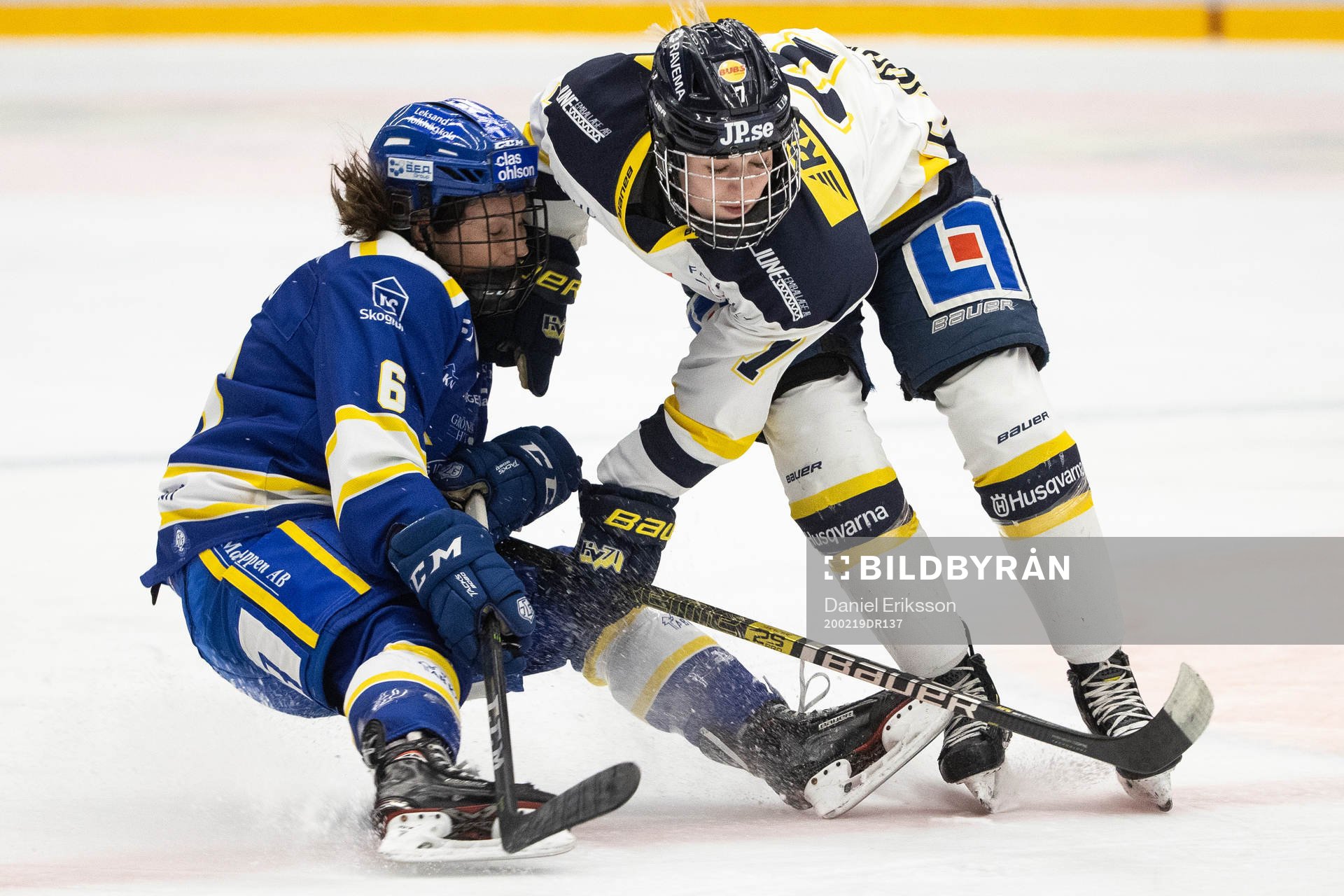 Leksands Maddie Rolfes  och HV71s Thea Johansson