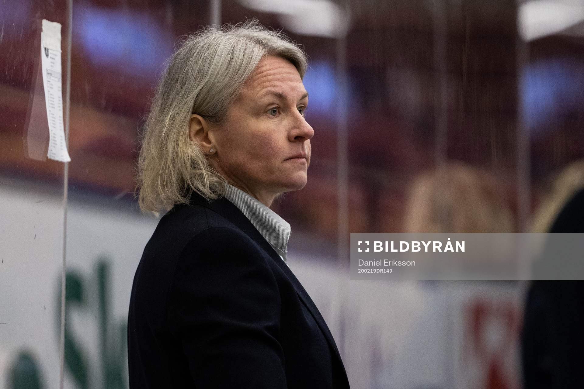 HV71s assisterande tränare Riikka Sallinen
