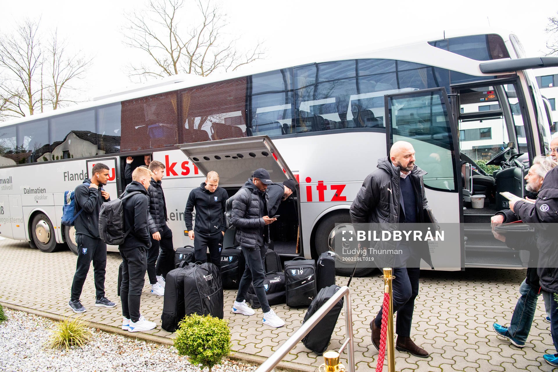 Players of Malmö FF arrives at their hotel