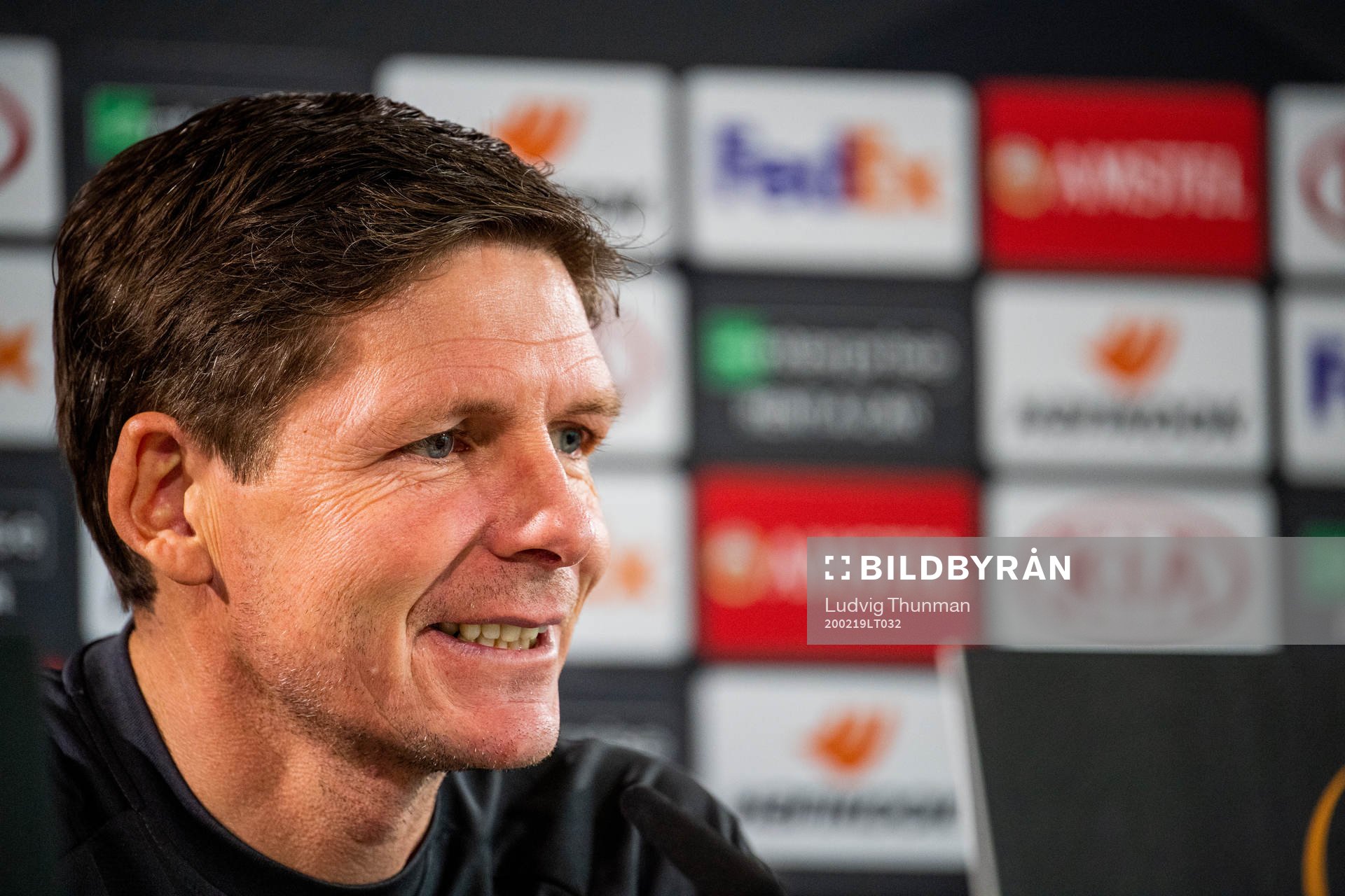Head coach Oliver Glaser of Wolfsburg