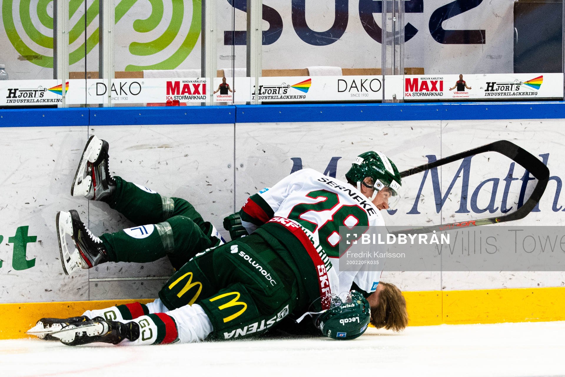 Frölundas Johan Sundström och Färjestads Emil Forslund
