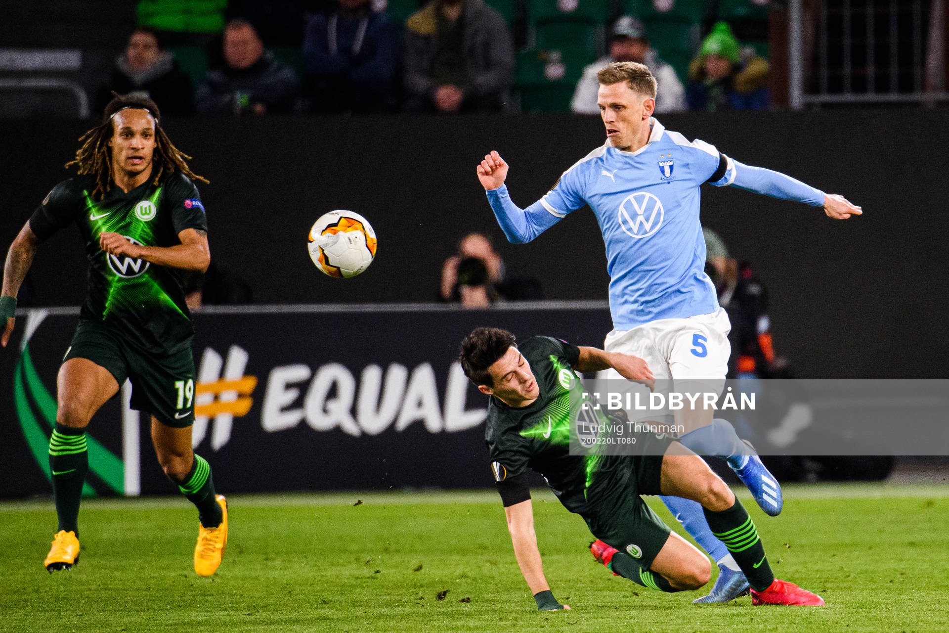 Sören Rieks of Malmö FF and Josip Brekalo of Wolfsburg