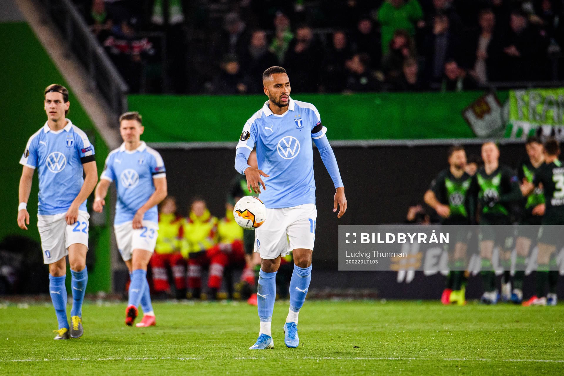 Adi Nalic and Isaac Kiese Thelin of Malmö FF look dejected