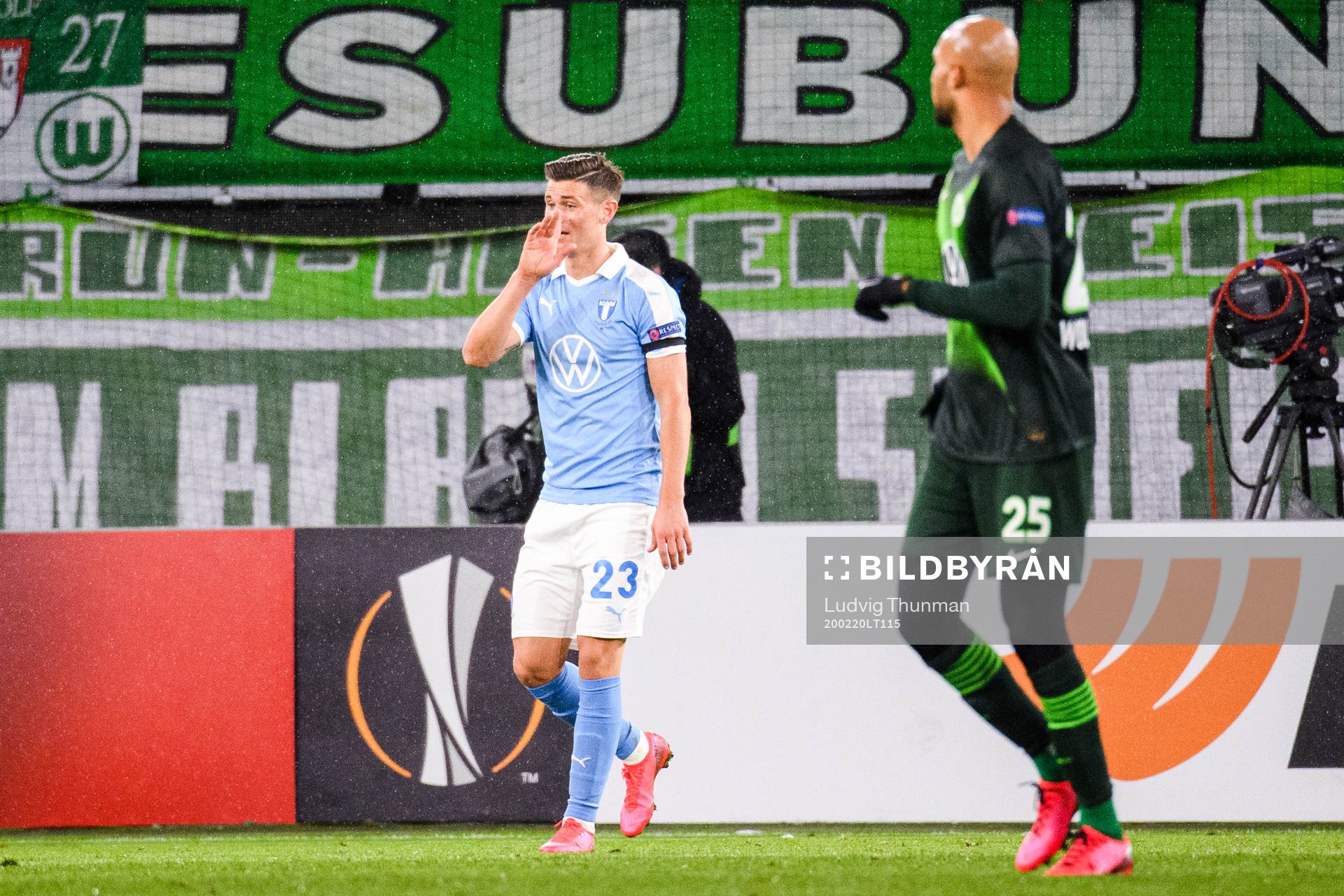 Marcus Antonsson of Malmö FF looks dejected