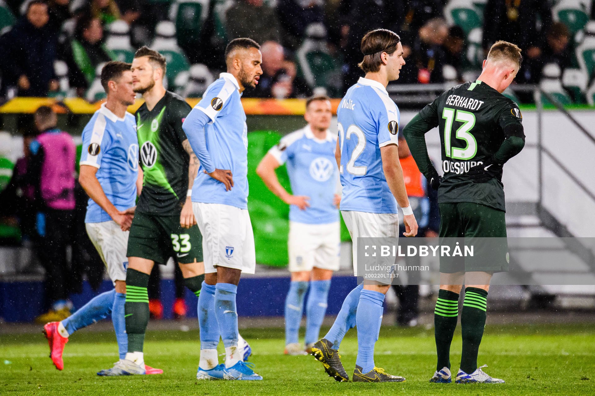 Isaac Kiese Thelin of Malmö FF looks dejected