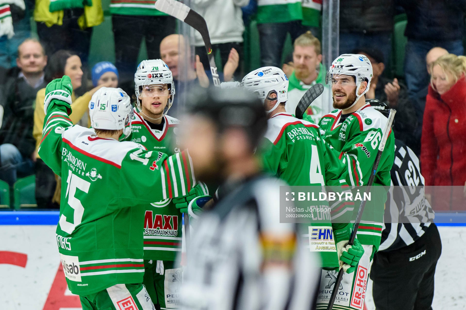Rögles Dominik Bokk jublar