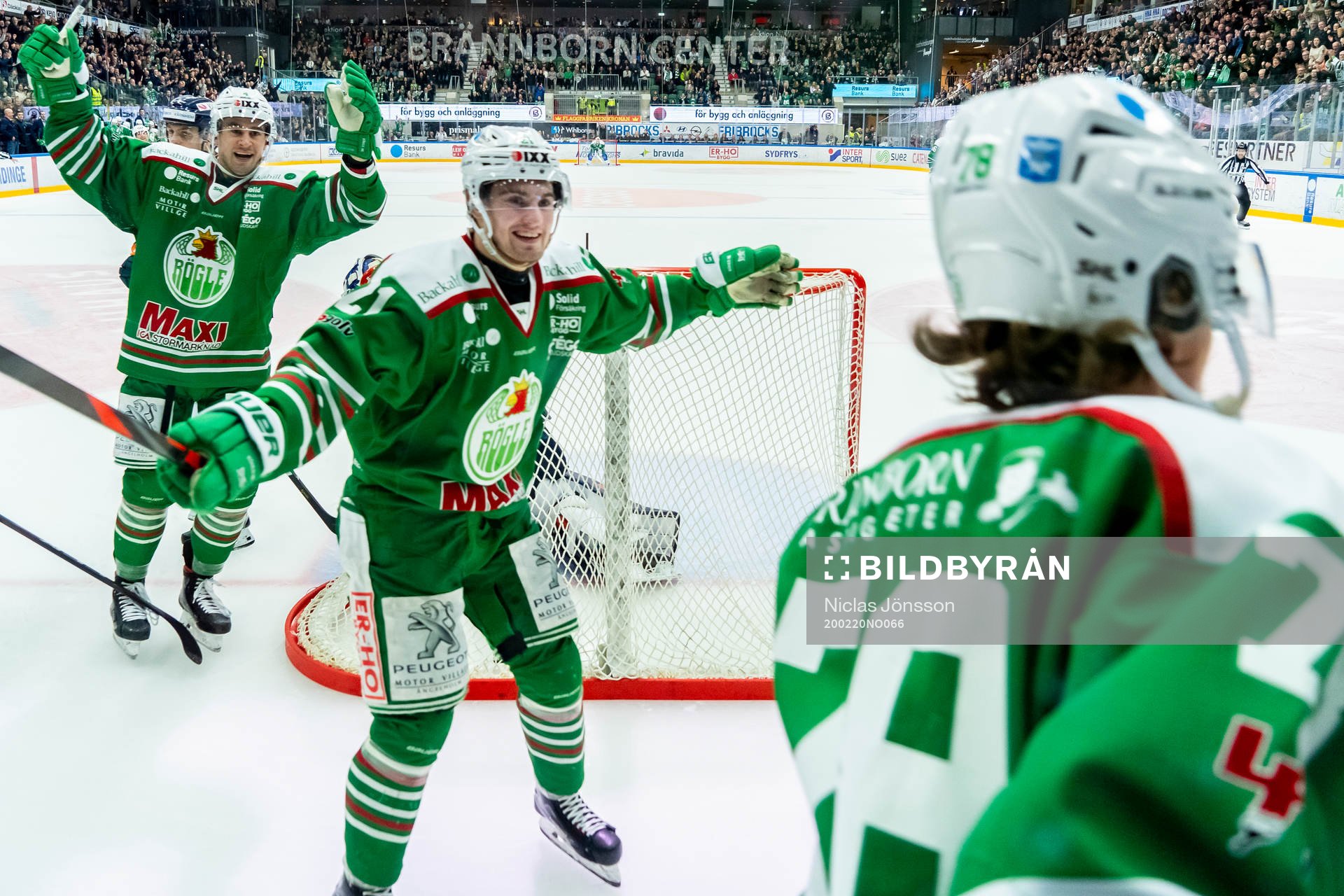 Rögles Dominik Bokk jublar