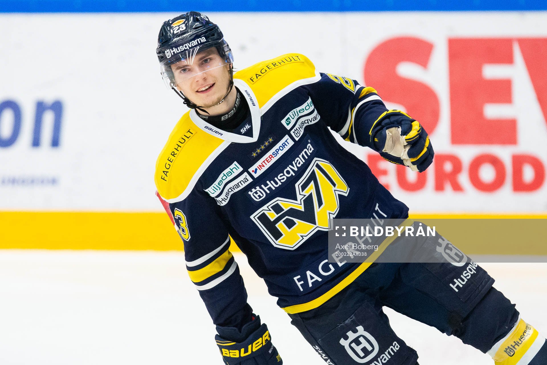 s Lias Andersson jublar