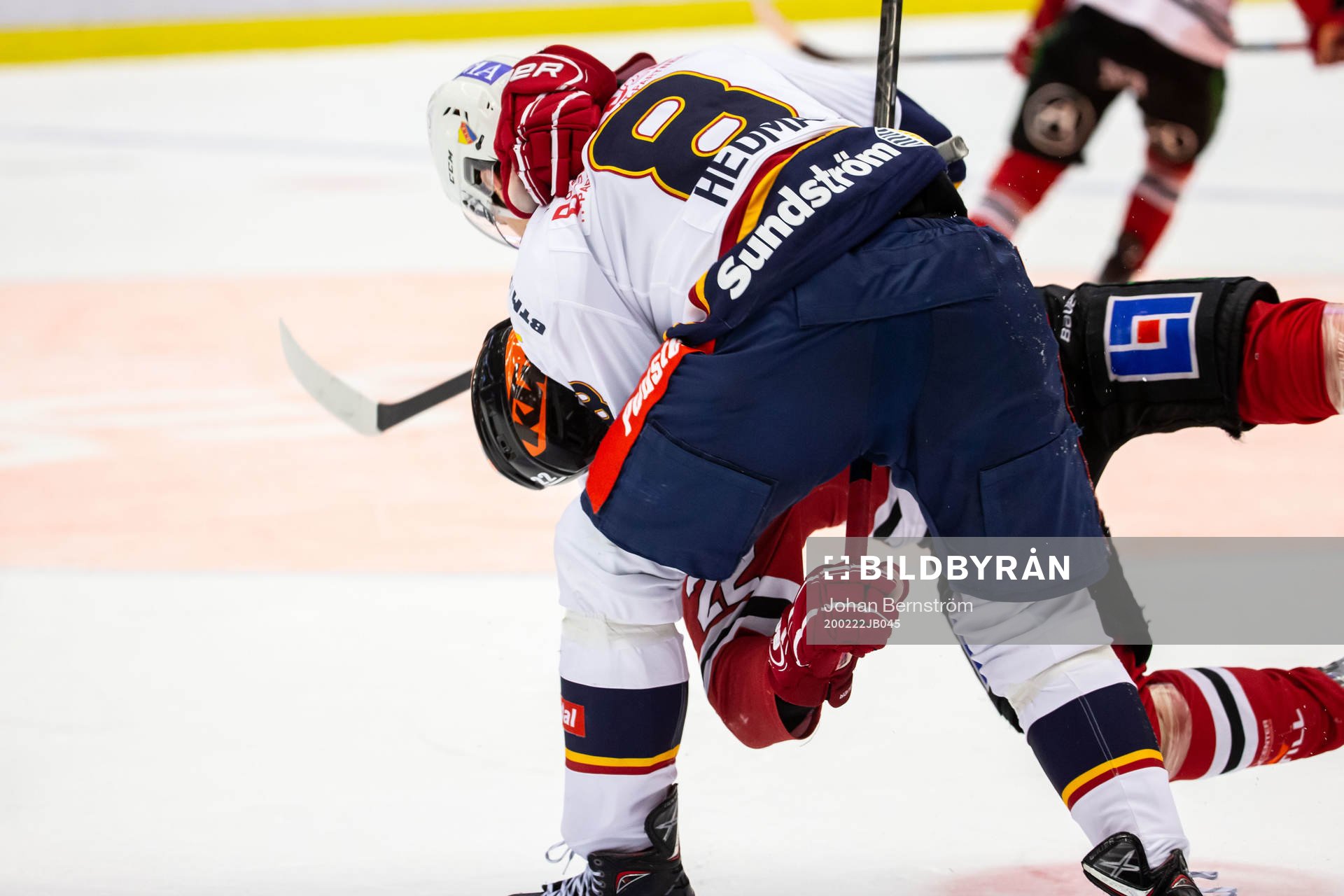 Djurgårdens Anton Hedman och Örebros Jonathan Andersson i
