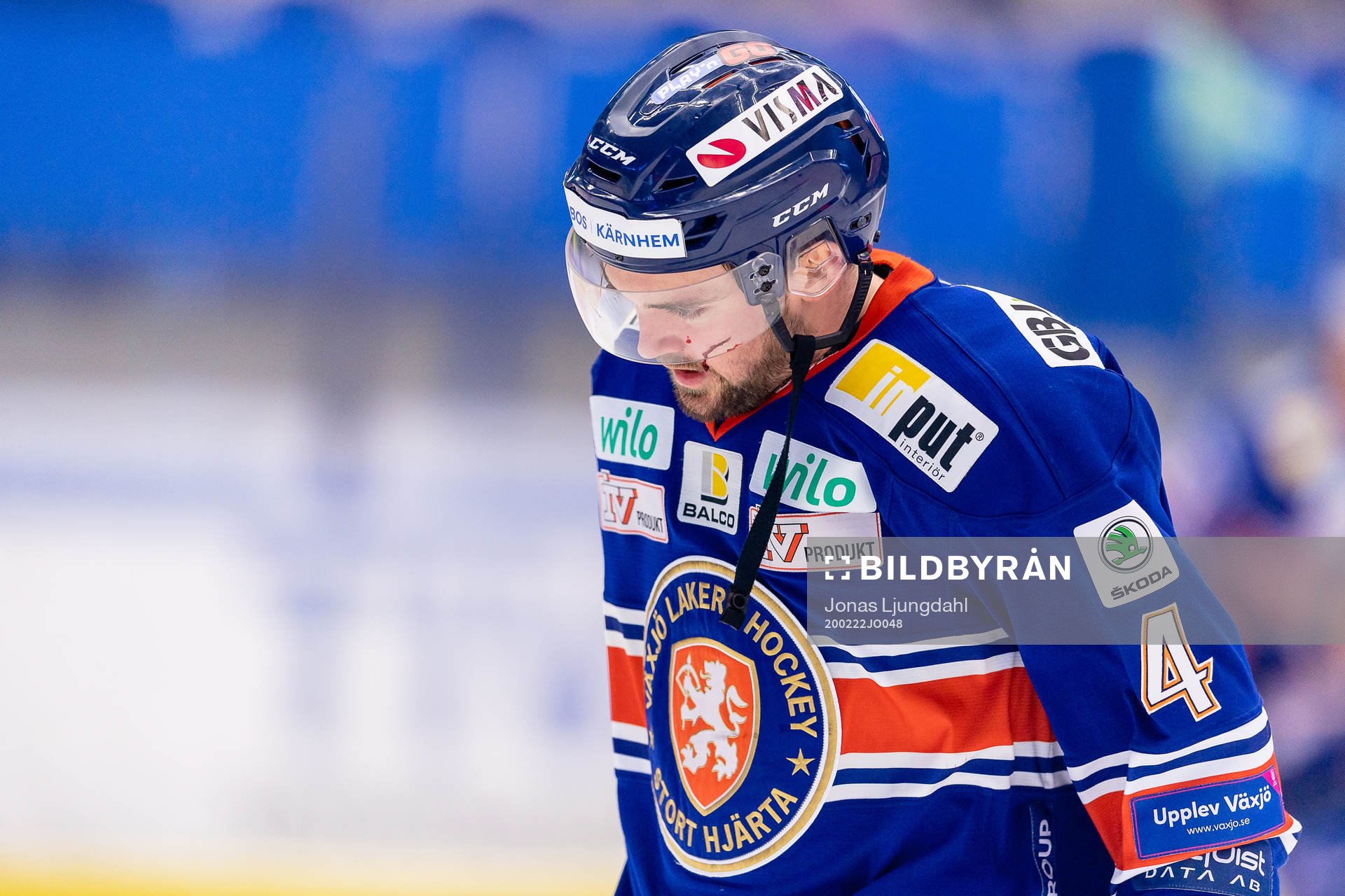 Växjös Tim Erixon med blod i ansiktet