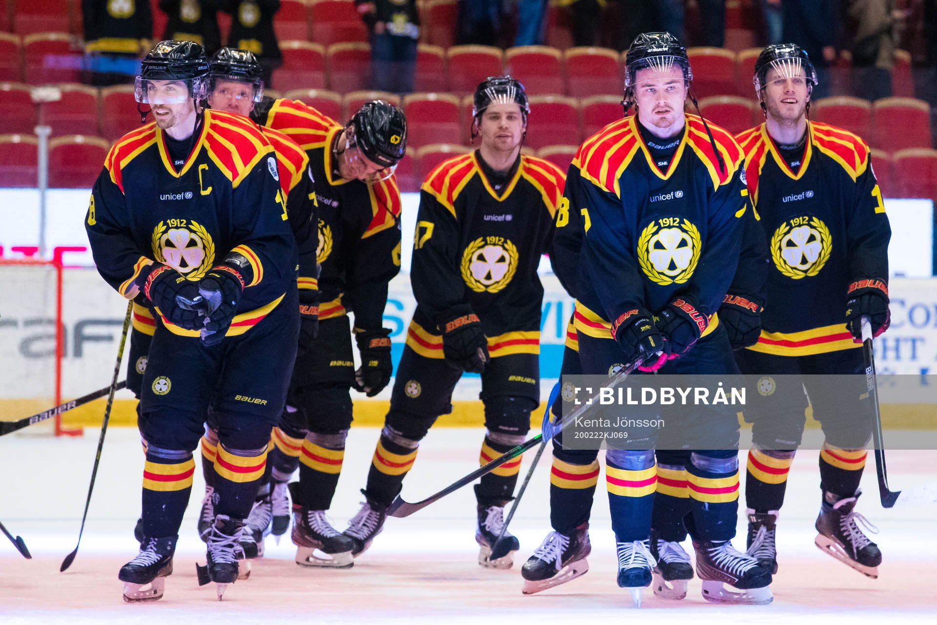 Brynäs Anton Rödin och Marcus Björk jublar med