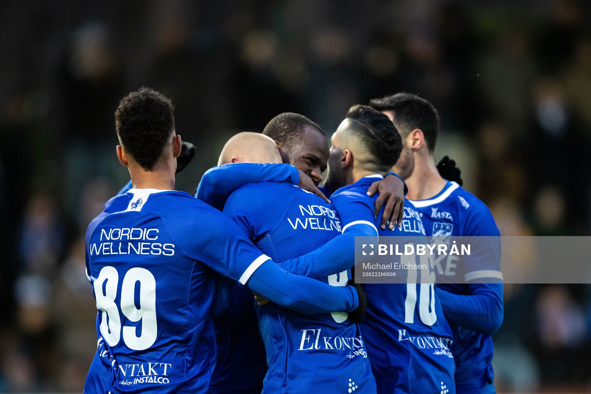 IFK Göteborgs Robin Söder jublar med lagkamrater