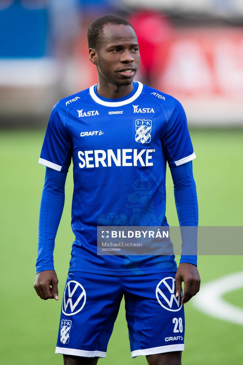 IFK Göteborgs Alhassan Yusuf innan fotbollsmatchen i