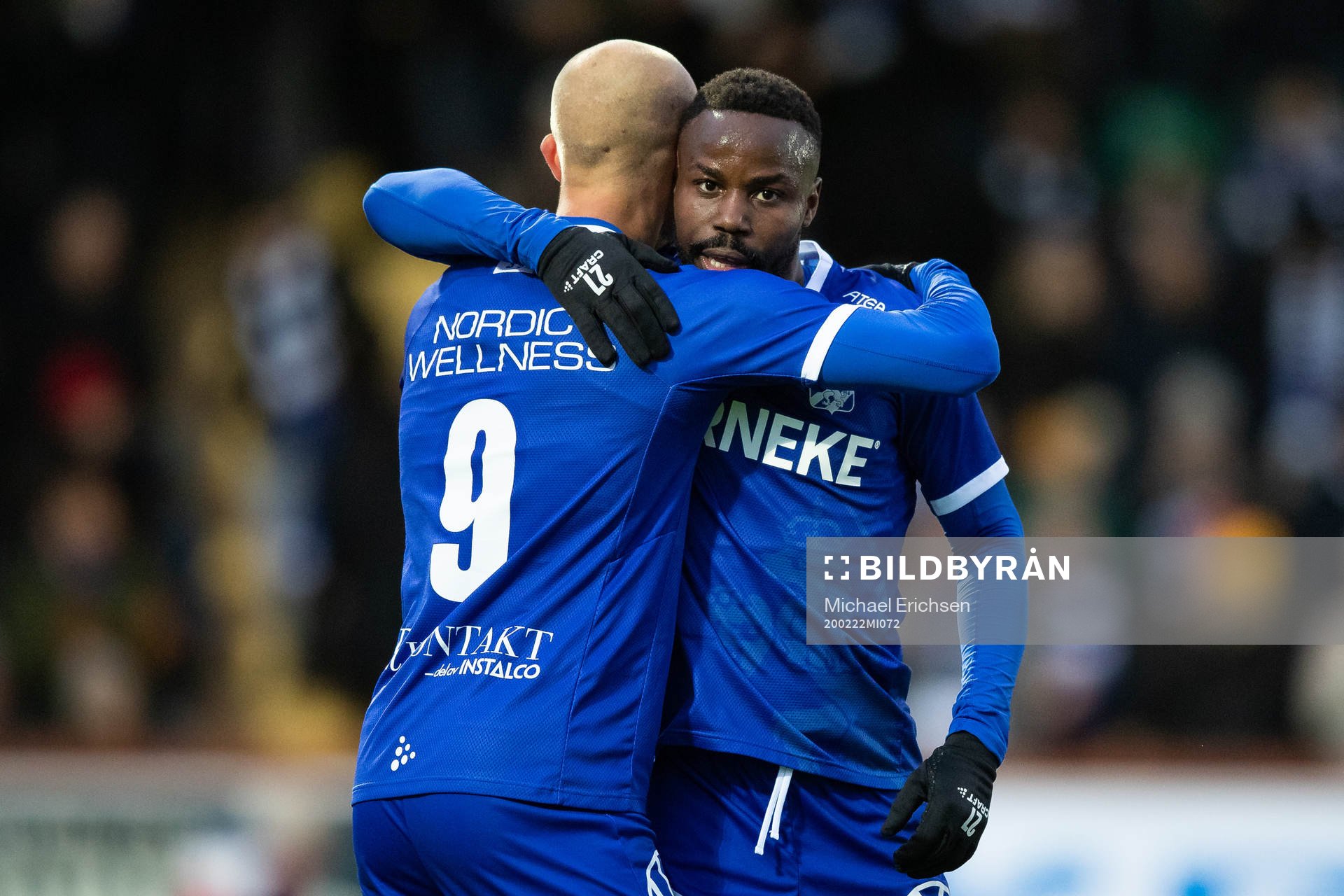 IFK Göteborgs Robin Söder jublar med Nzuzi Toko
