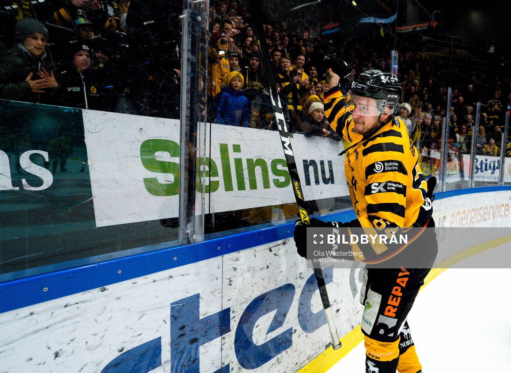 Skellefteås Jonathan Pudas jublar