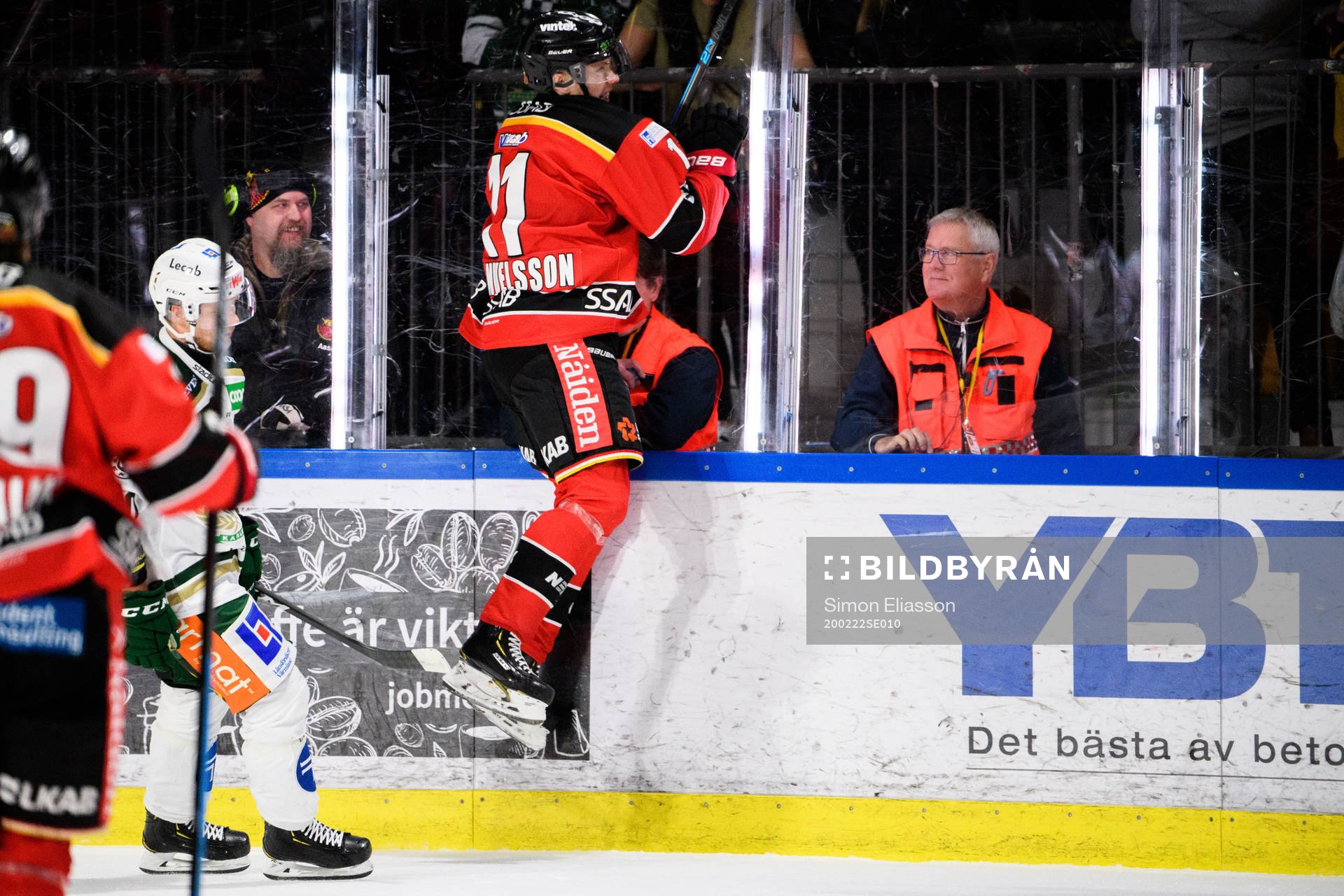 Luleås Petter Emanuelsson jublar