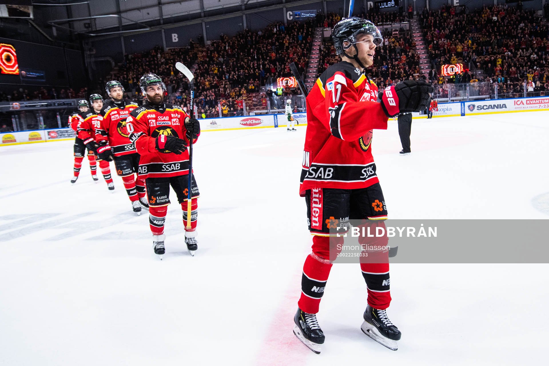 Luleås Petter Emanuelsson jublar
