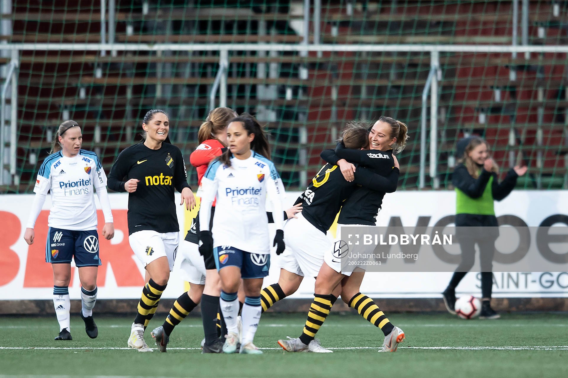 s Johanna Lindell jublar