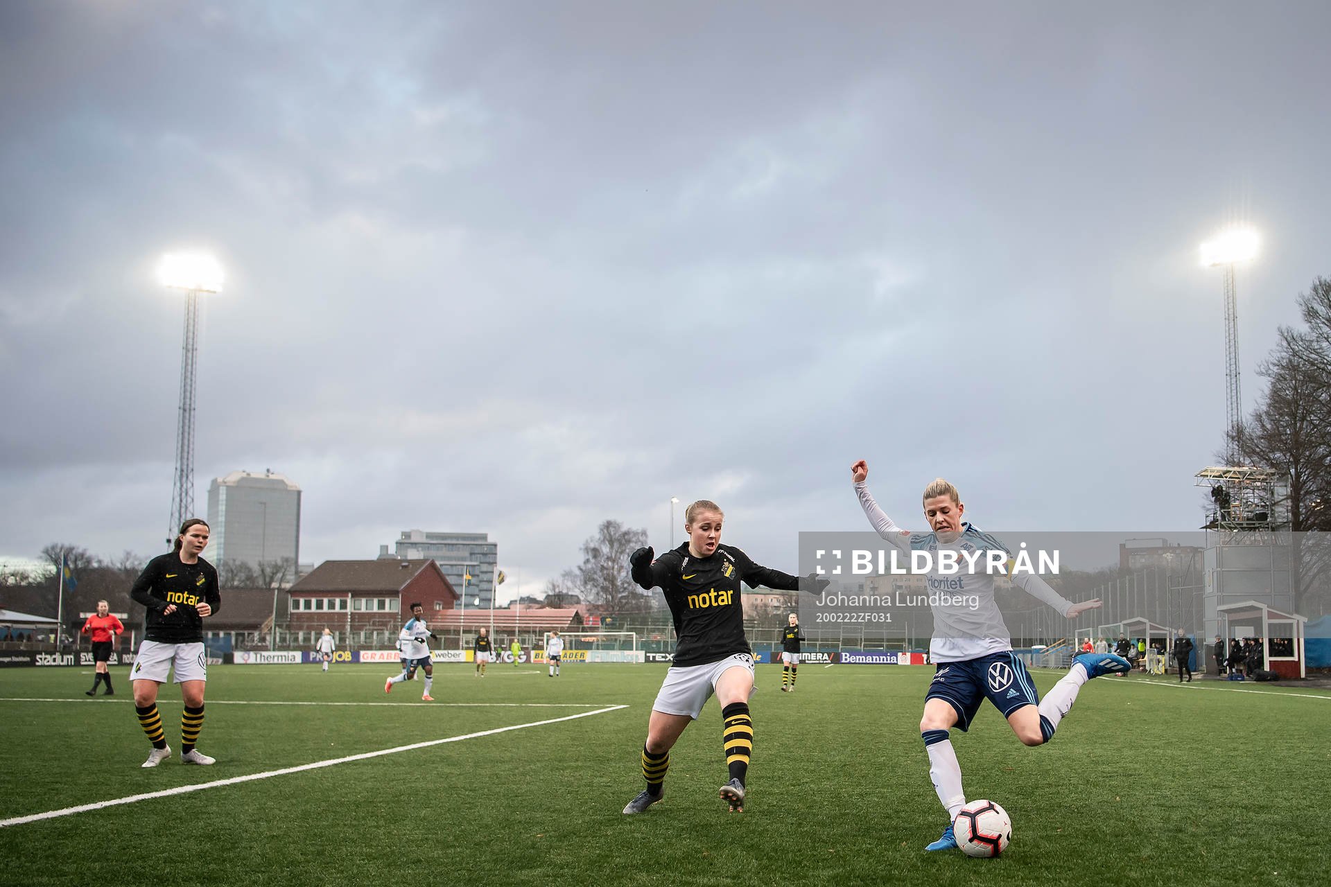 s Kajsa Kjellander och Djurgårdens Olivia Schough