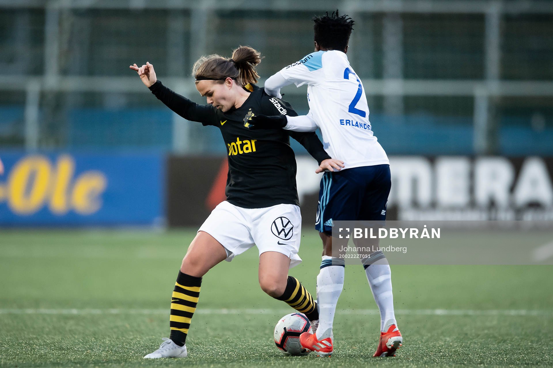 s Johanna Lindell och Djurgårdens Portia Boakye