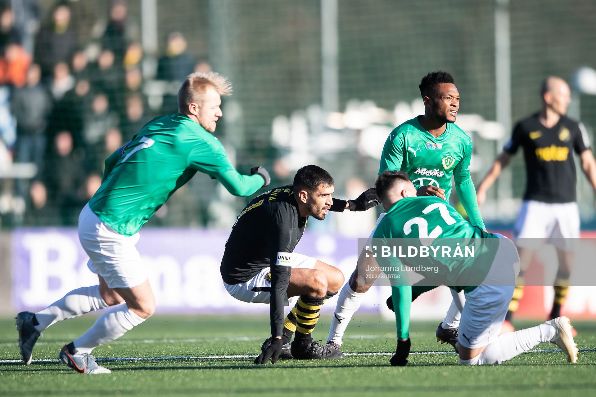 Jönköpings Sebastian Crona, Enock Kwakwa och Dzenis
