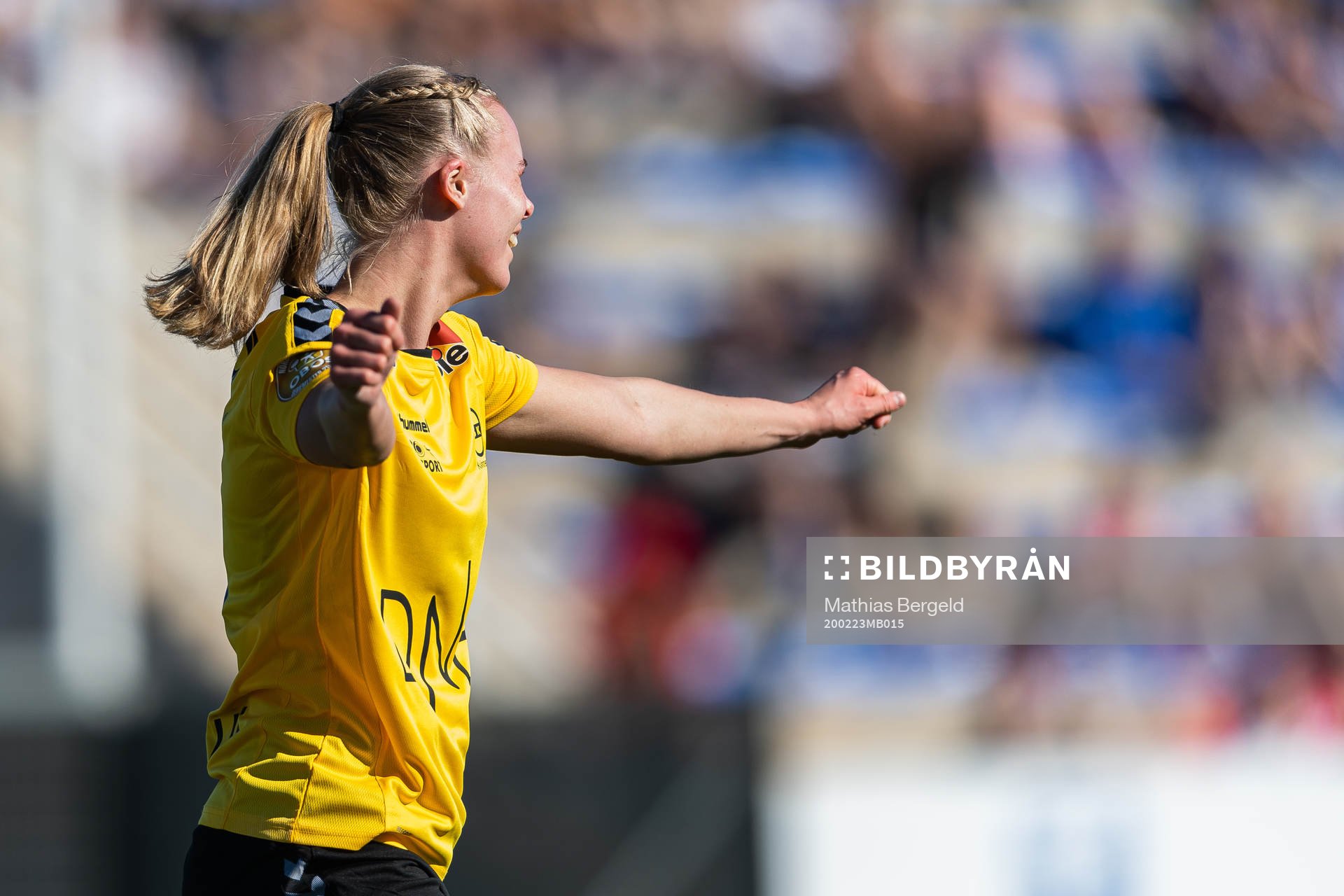 Nora Eide Lie of LSK Kvinner celebrates