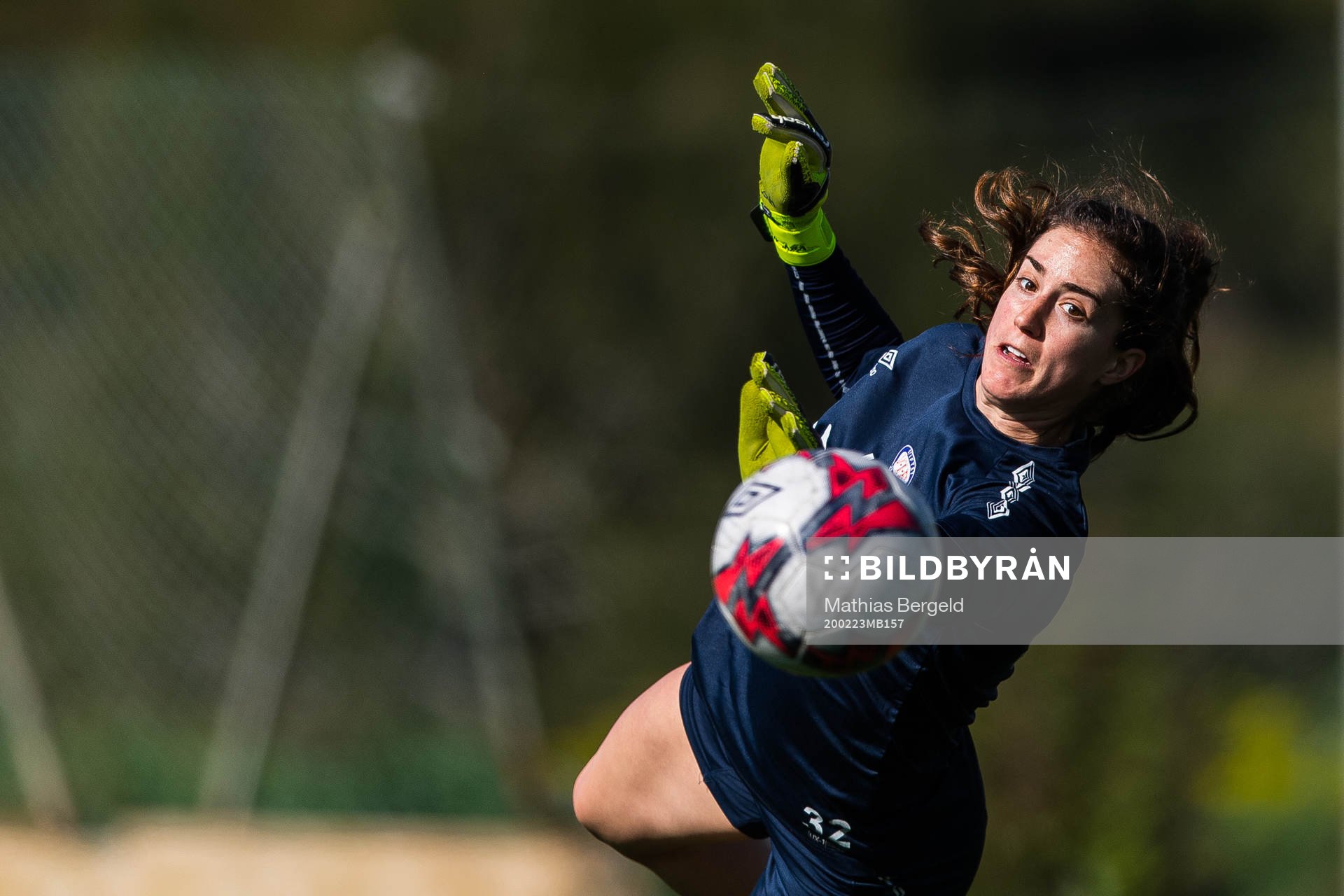 Goalkeeper Hannah Seabert of Vålerenga