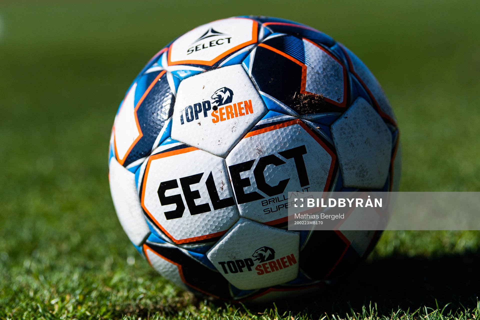The ball of Toppserien
