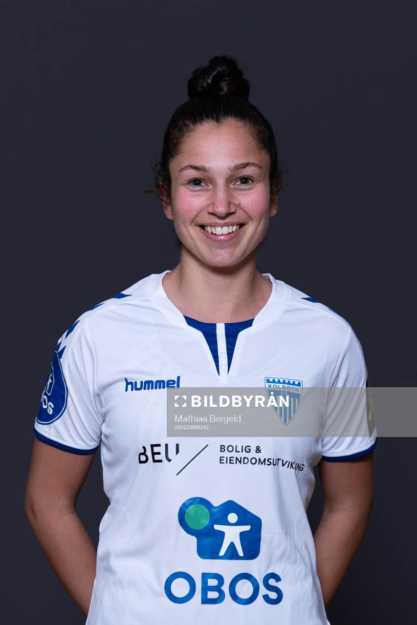 Sara Idris of Kolbotn poses for a portrait